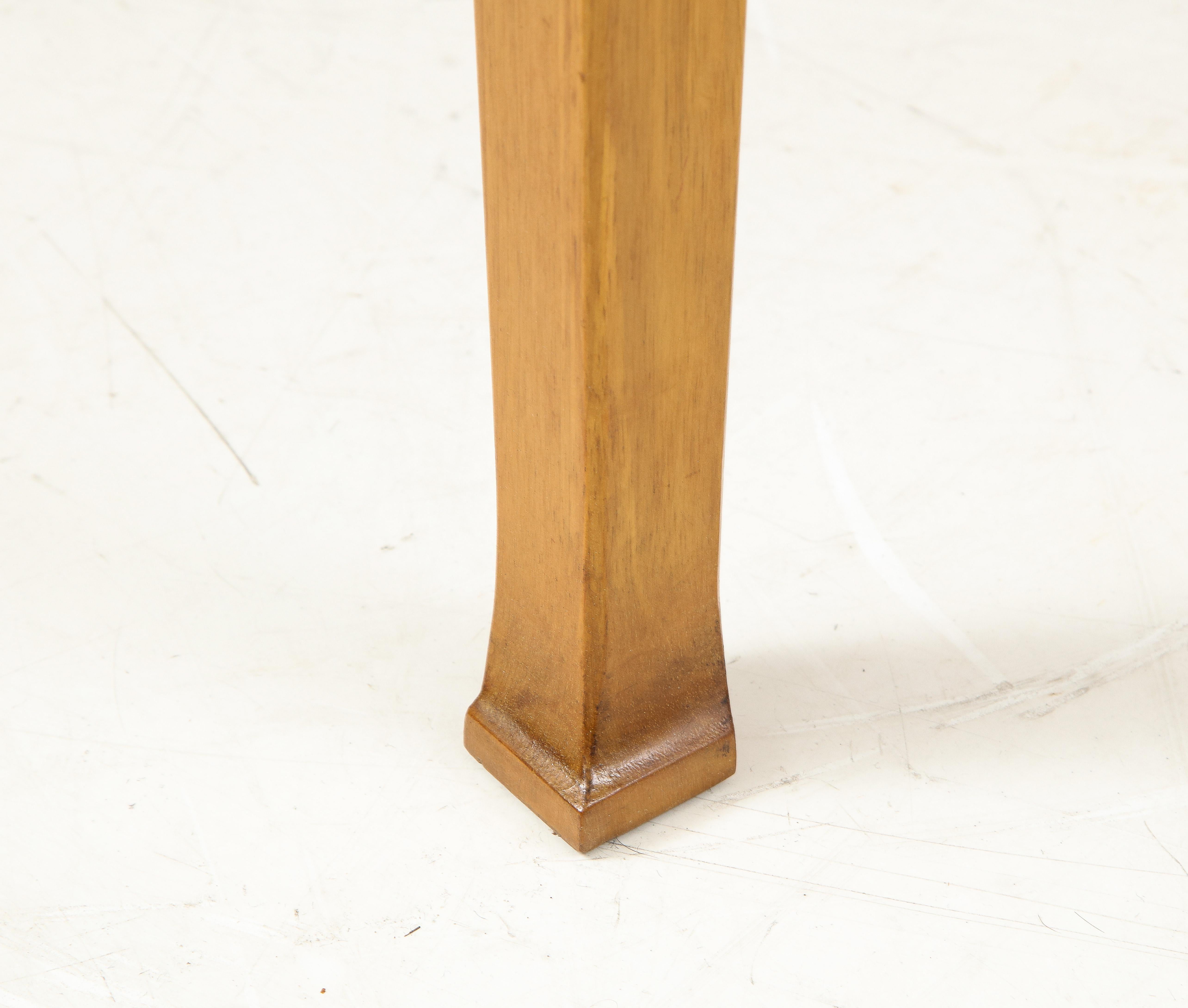 Walnut Side Table by T.H. Robsjohn-Gibbins, for Saridis In Good Condition For Sale In Montreal, QC