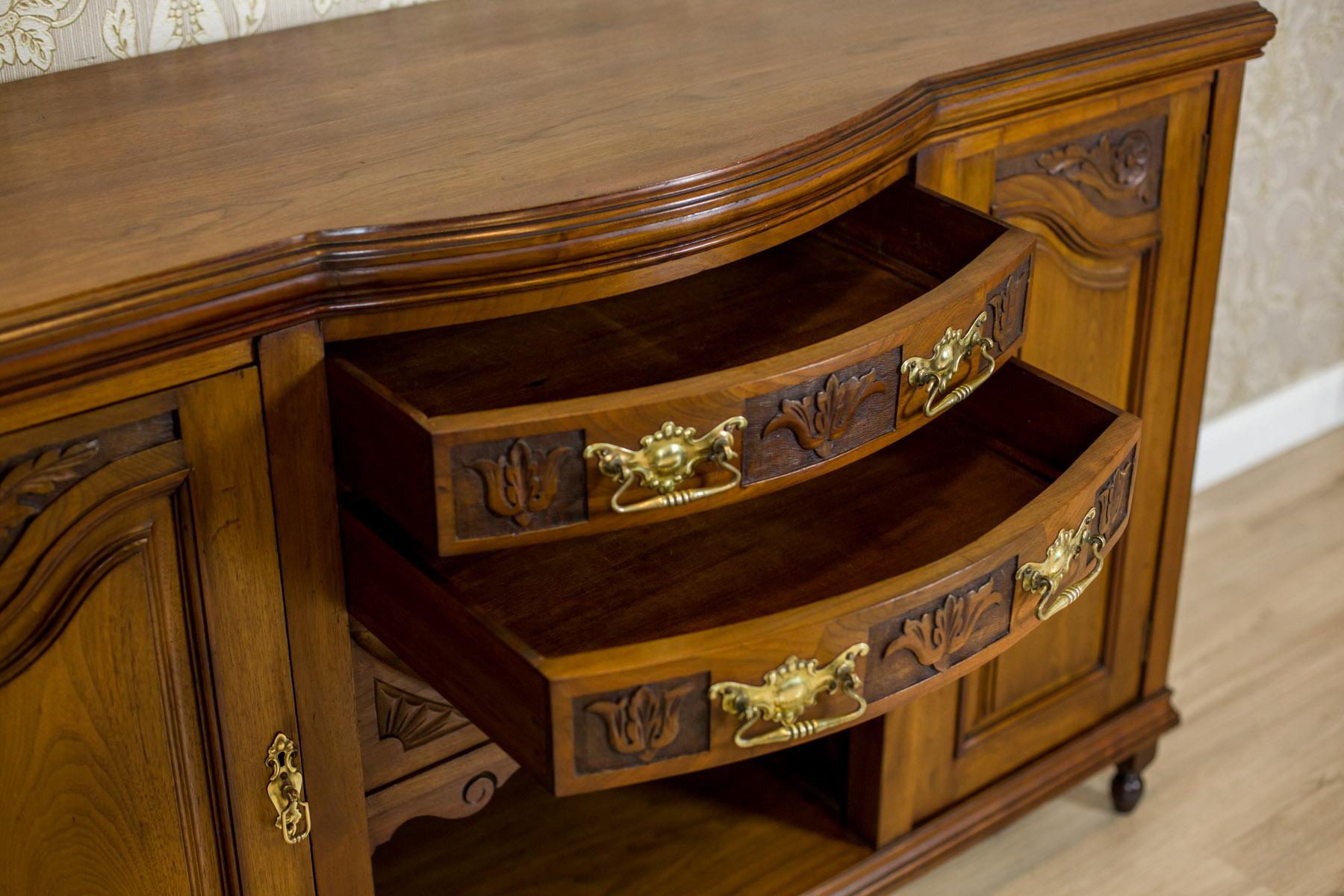 Walnut Sideboard or Buffet, circa the Turn of the 19th and 20th Centuries 2