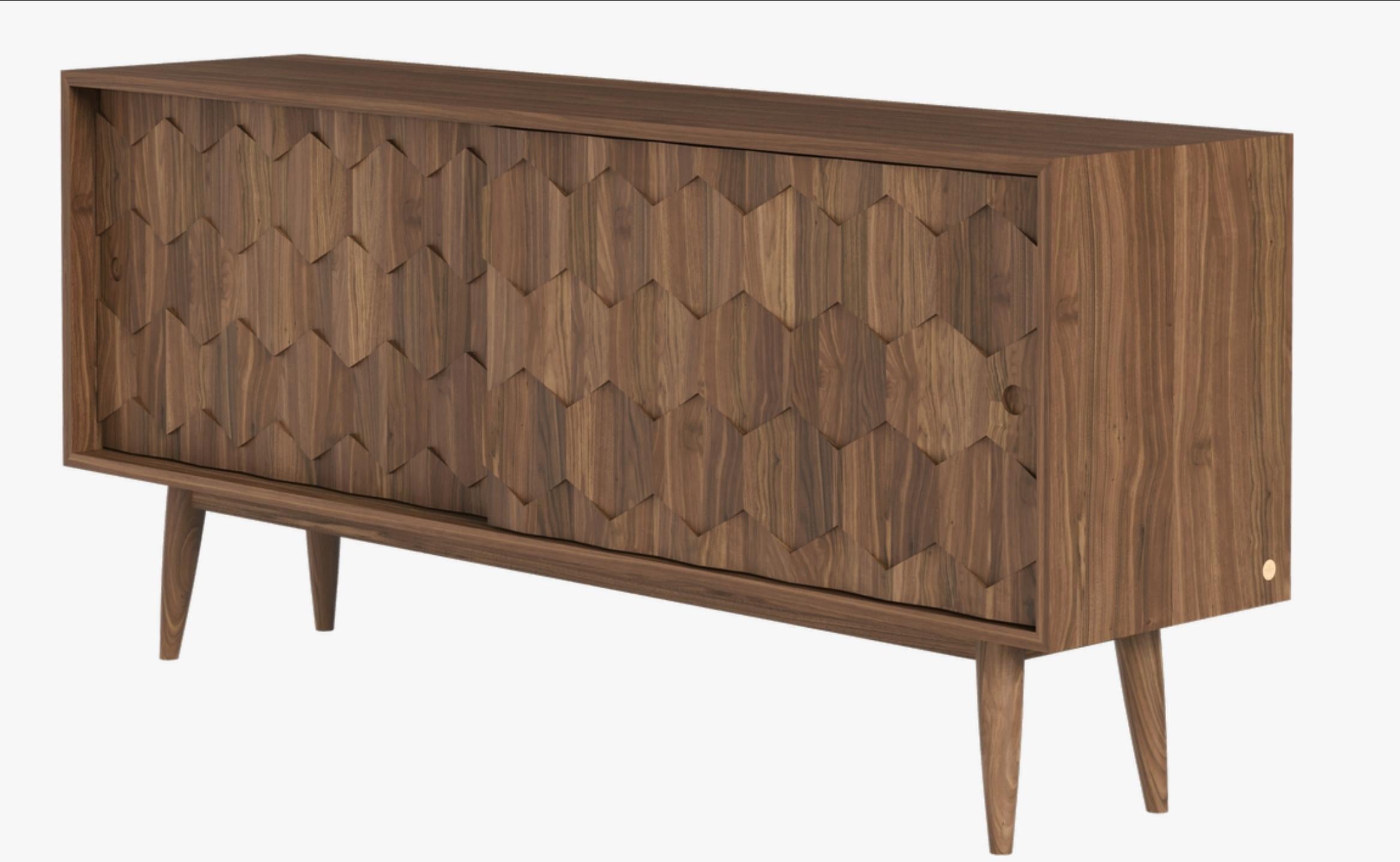 Nussbaum Sideboard Schrank im Zustand „Neu“ im Angebot in Paris, FR