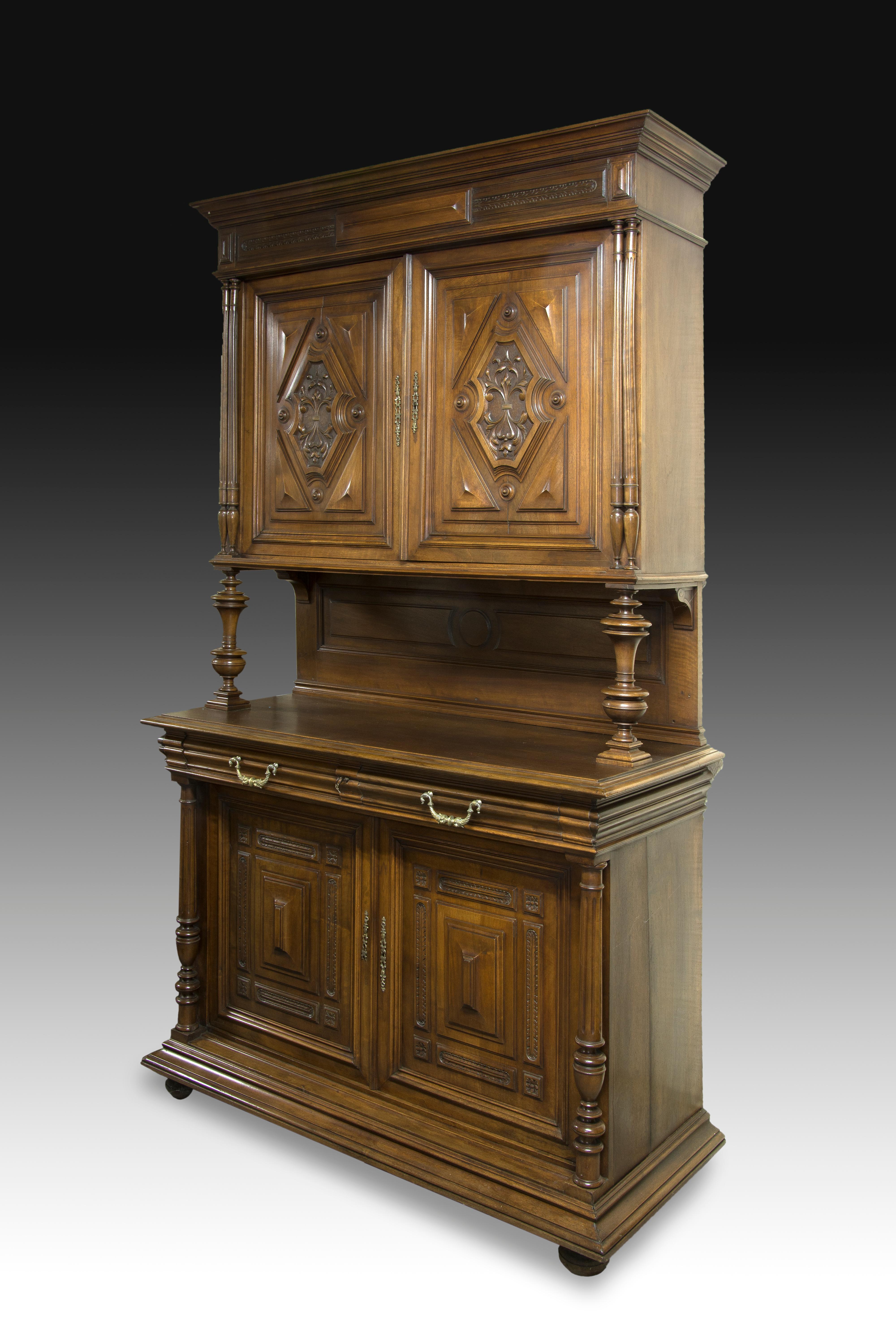 Walnut Sideboard, France, 19th Century In Fair Condition For Sale In Madrid, ES