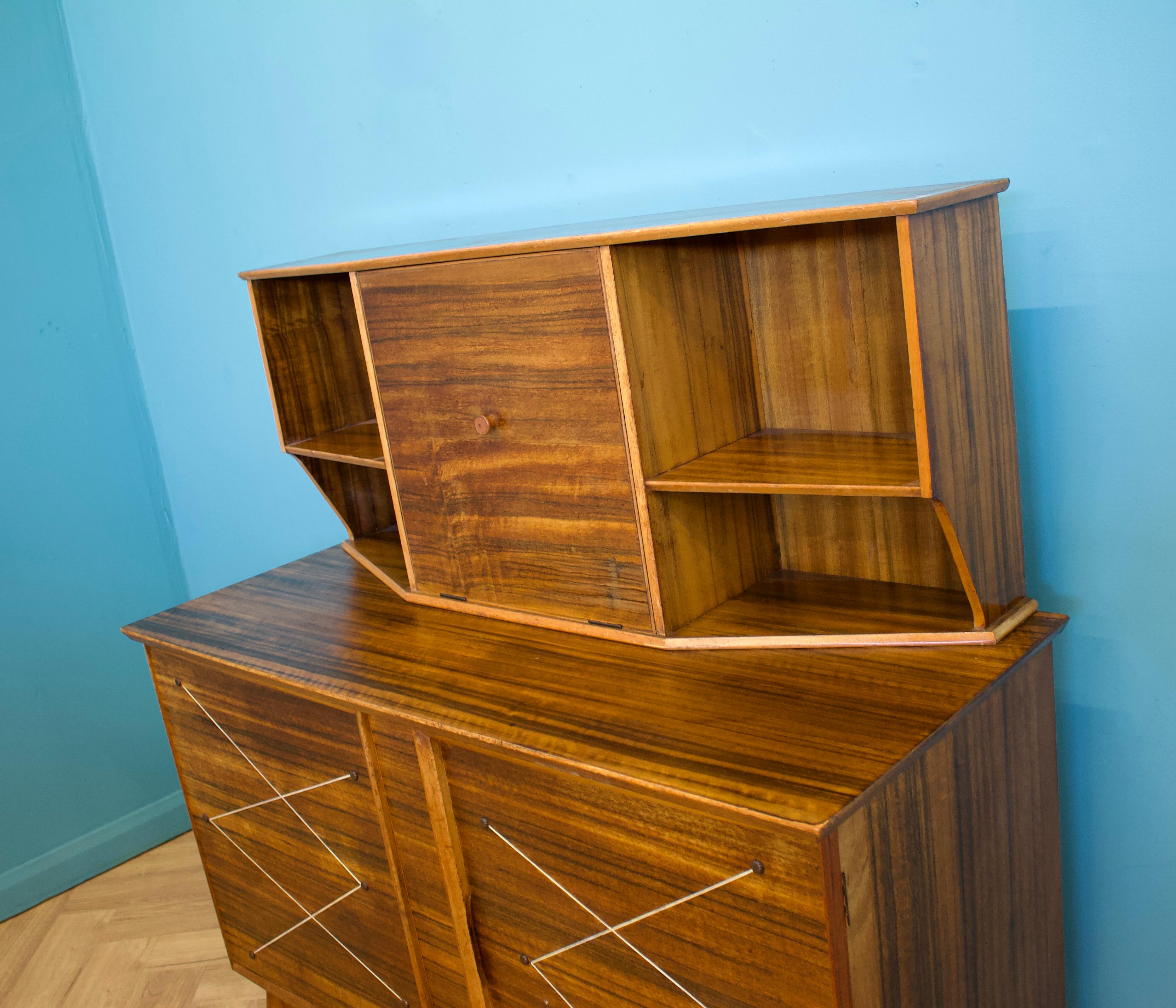 Walnut Sideboard or Drinks Cabinet from Alfred Cox, 1950s In Good Condition For Sale In South Shields, GB