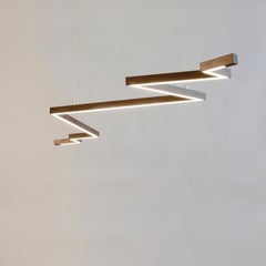 Petite applique à boulon en noyer, pendentif par Hollis & Morris