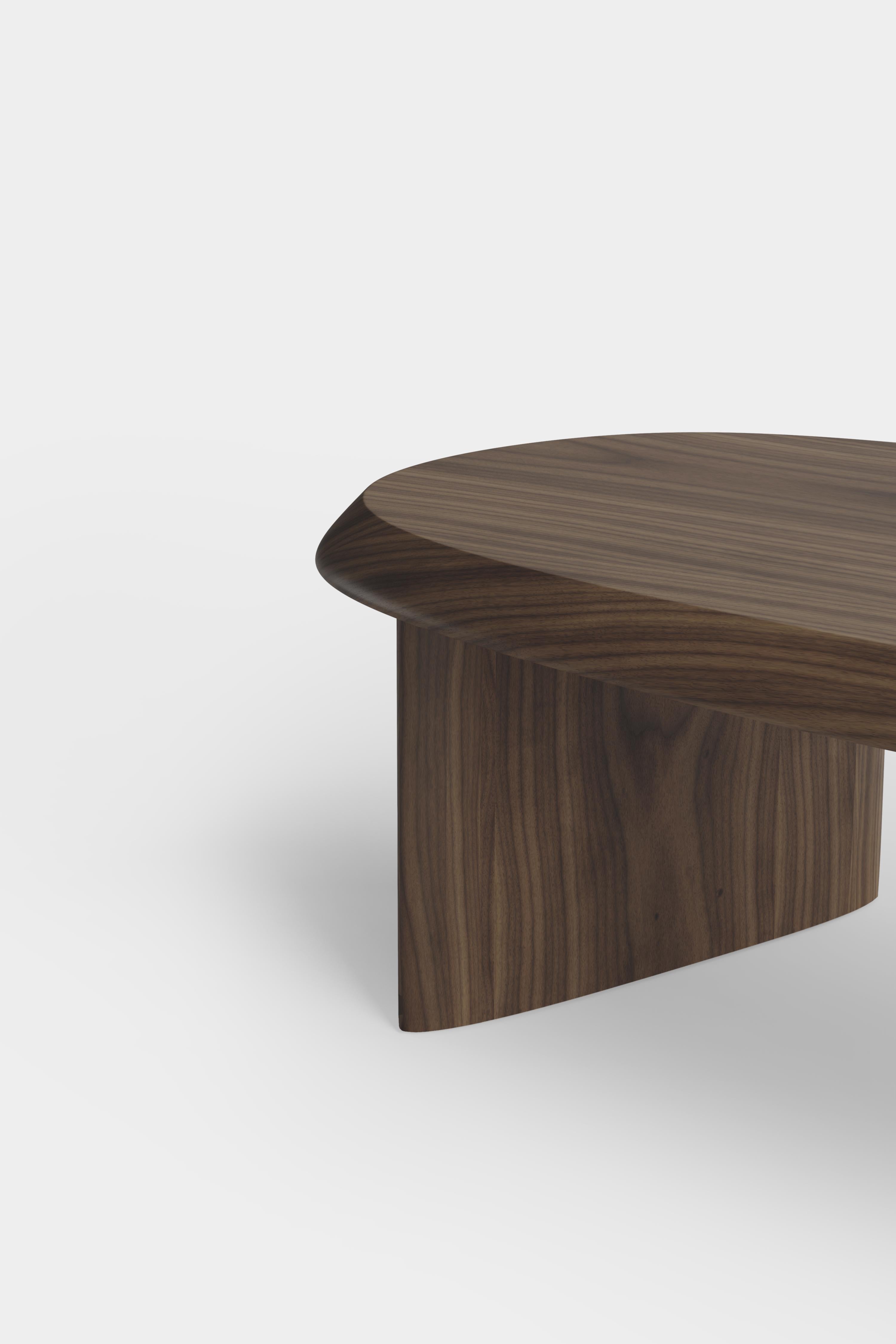 Duna Rectangular Coffee Table in Solid Walnut Wood Coffee Table by Joel Escalona im Angebot 1