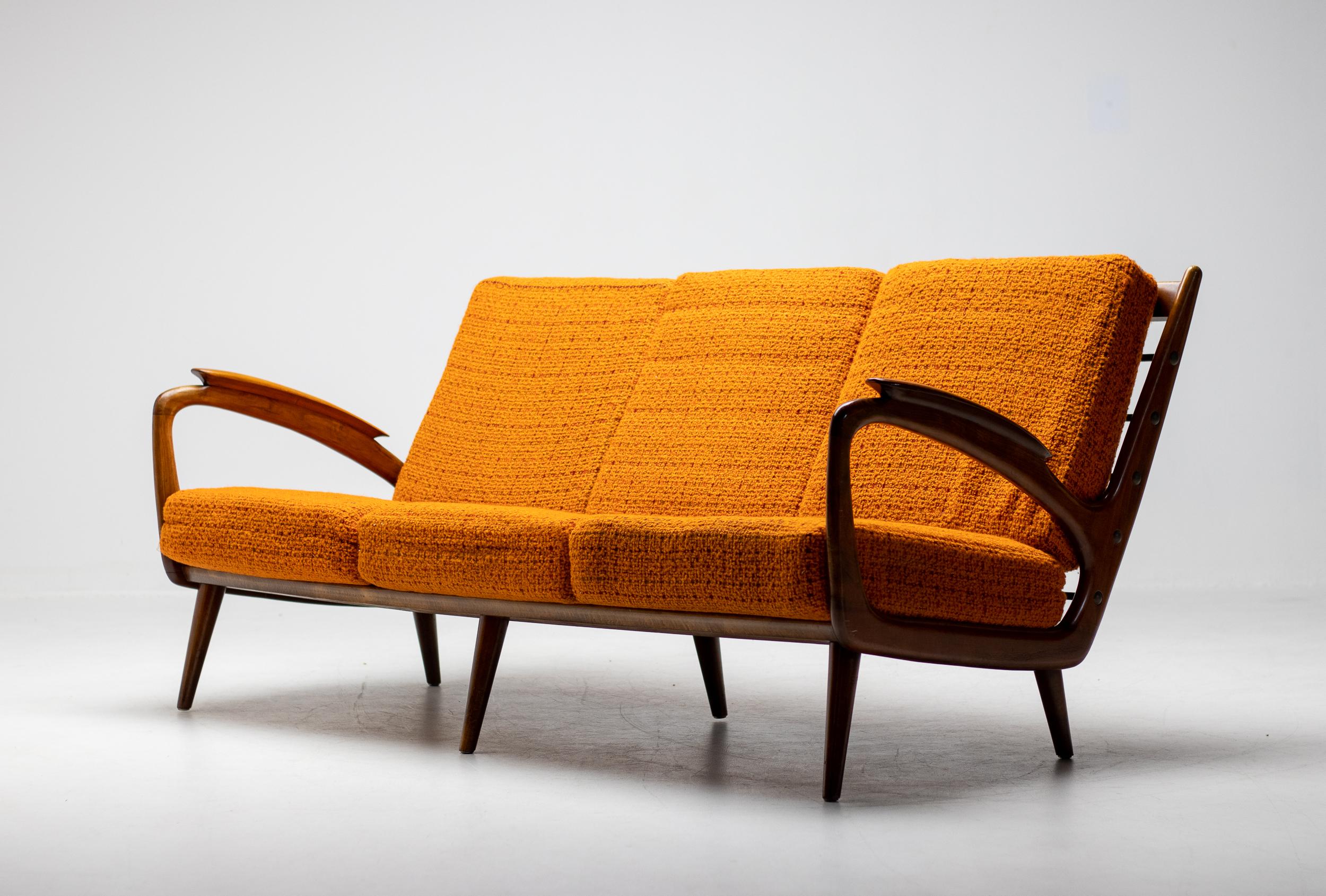 Divano in noce di Sprij Meubelen, Vlaardingen, Paesi Bassi, 1950 in vendita 8