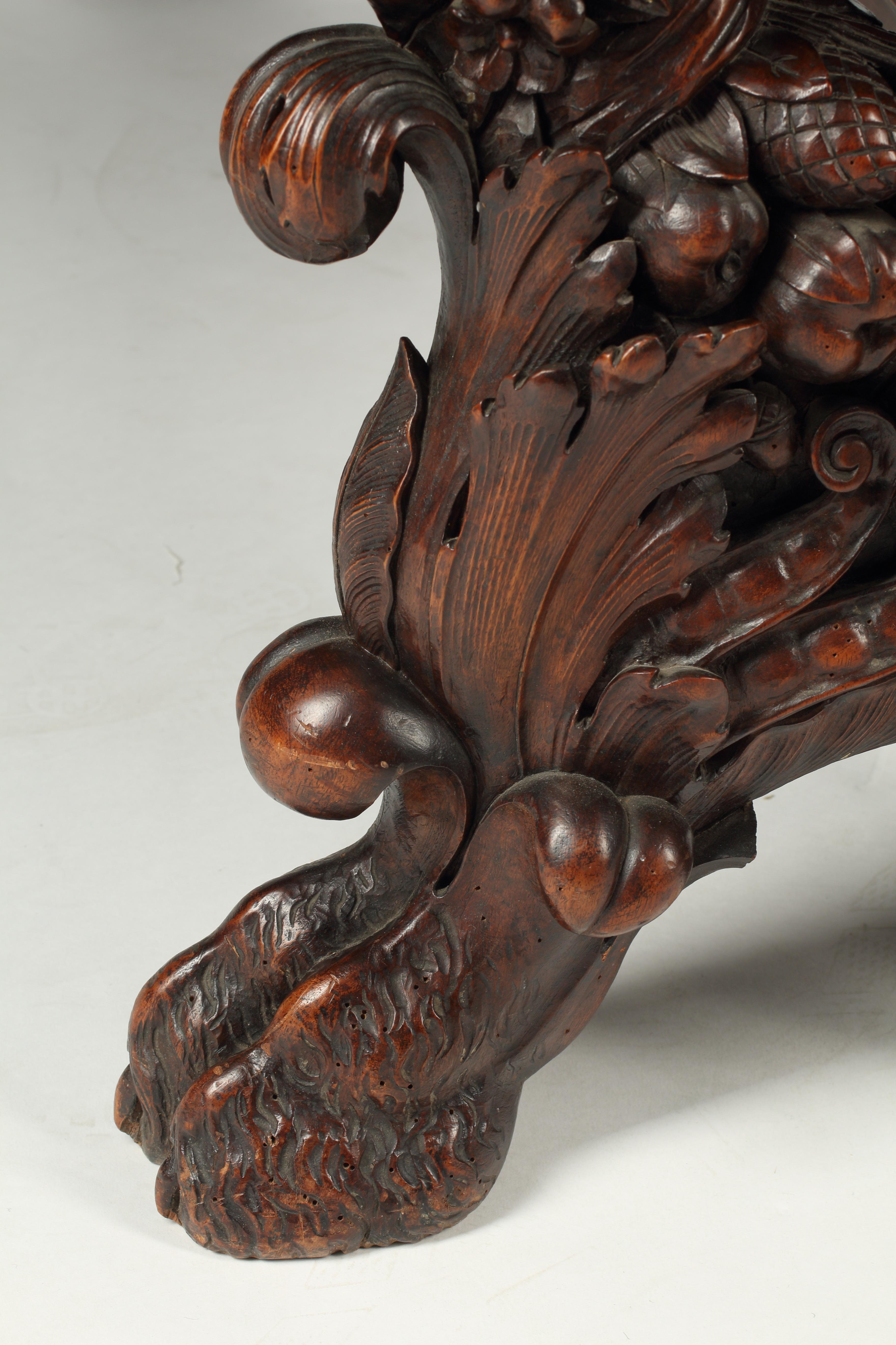 Walnut Spanish Trestle Table, 18th-19th Century For Sale 5