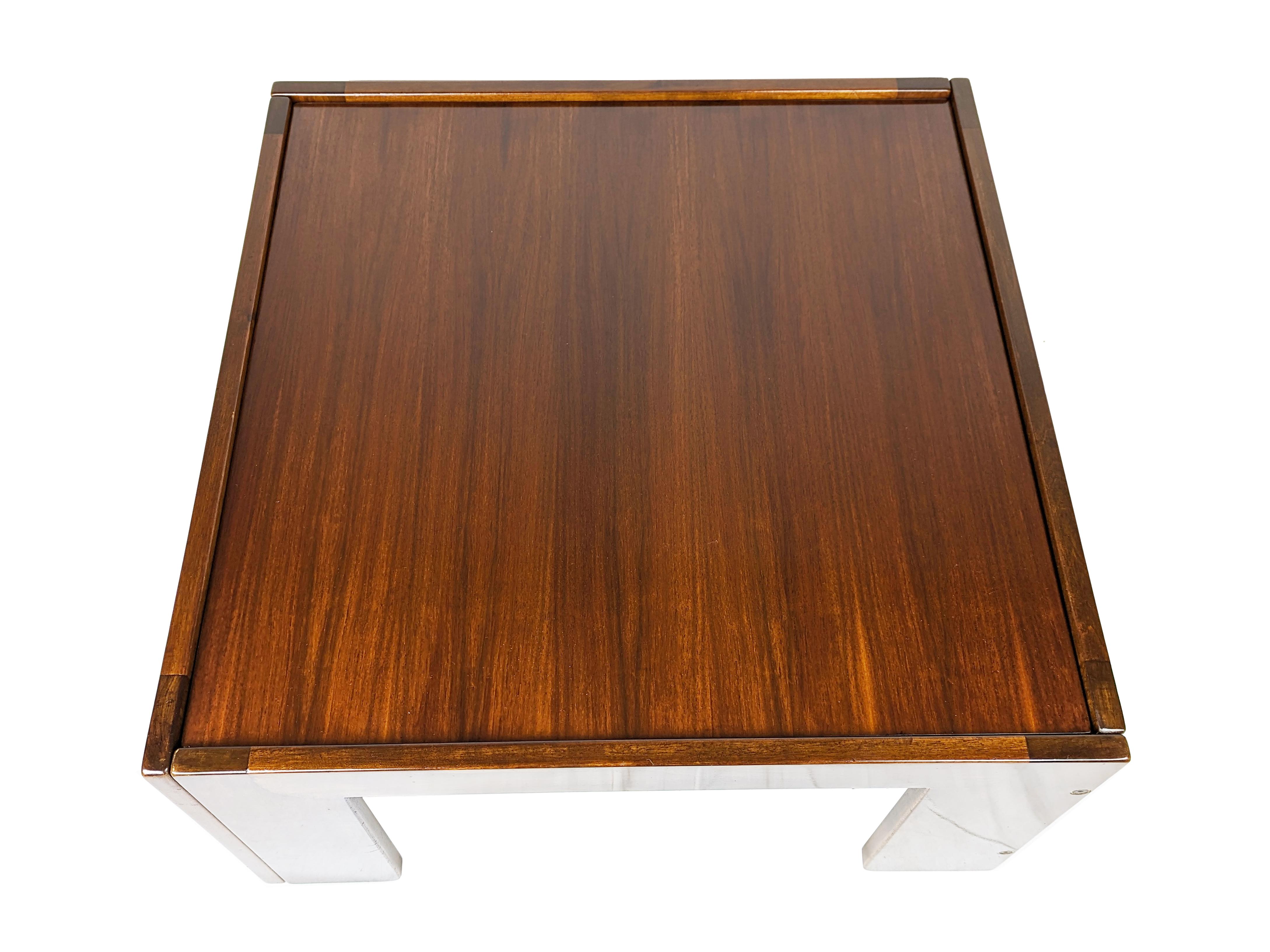 Italian Walnut square coffee table by Afra & Tobia Scarpa for Cassina, 1960s For Sale