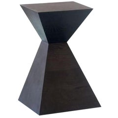 Quadratischer Hocker aus Nussbaumholz, Beistelltisch von Hollis & Morris