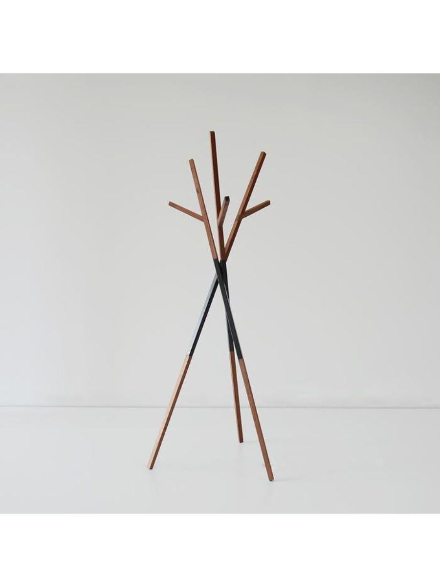 Walnut standard bellwoods clothes rack by Hollis & Morris
Dimensions: 27