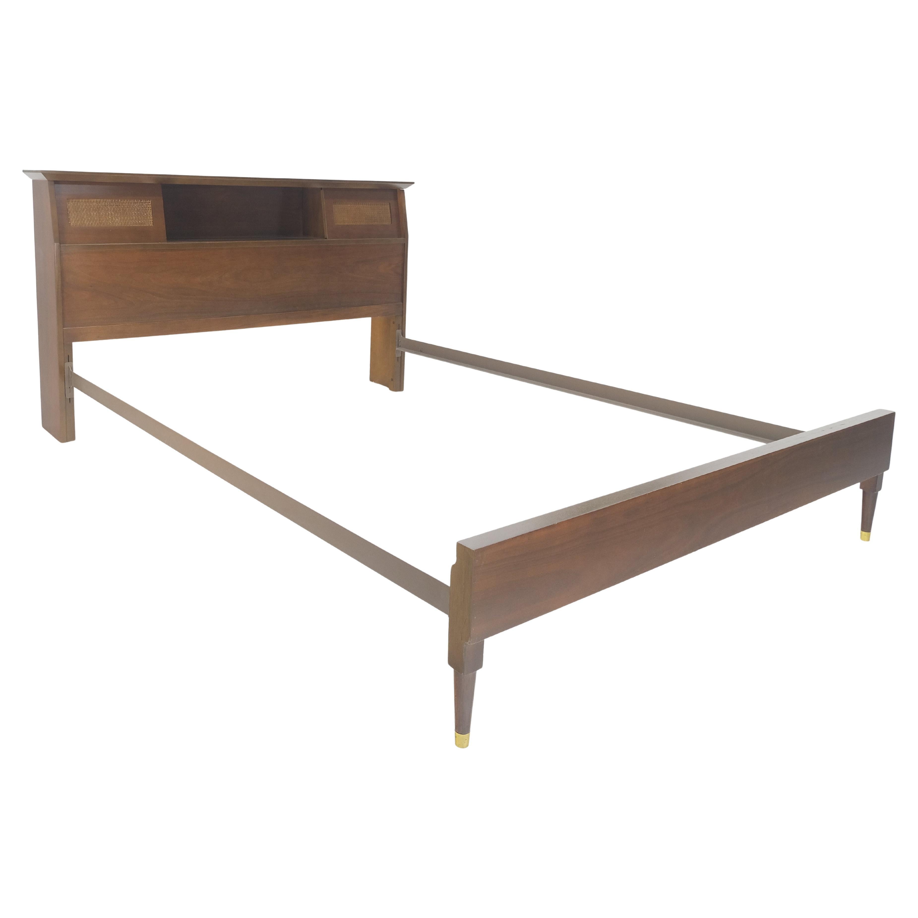 Nussbaum Lagerung Bücherregal Compartment Keil Form Kopfteil Queen Size Bett w / Schienen MINT