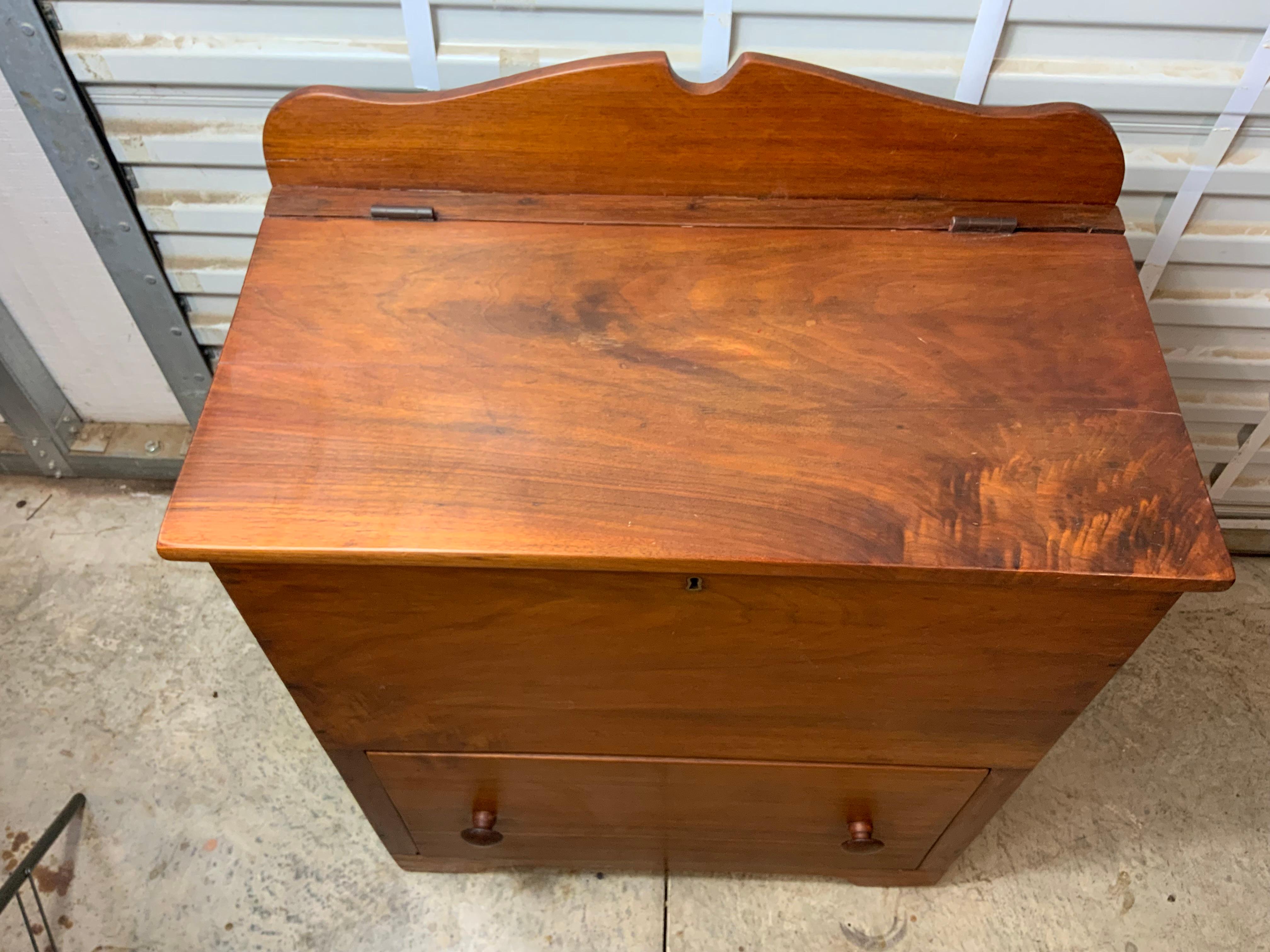 Tennessee Walnut Blanket Chest For Sale 9