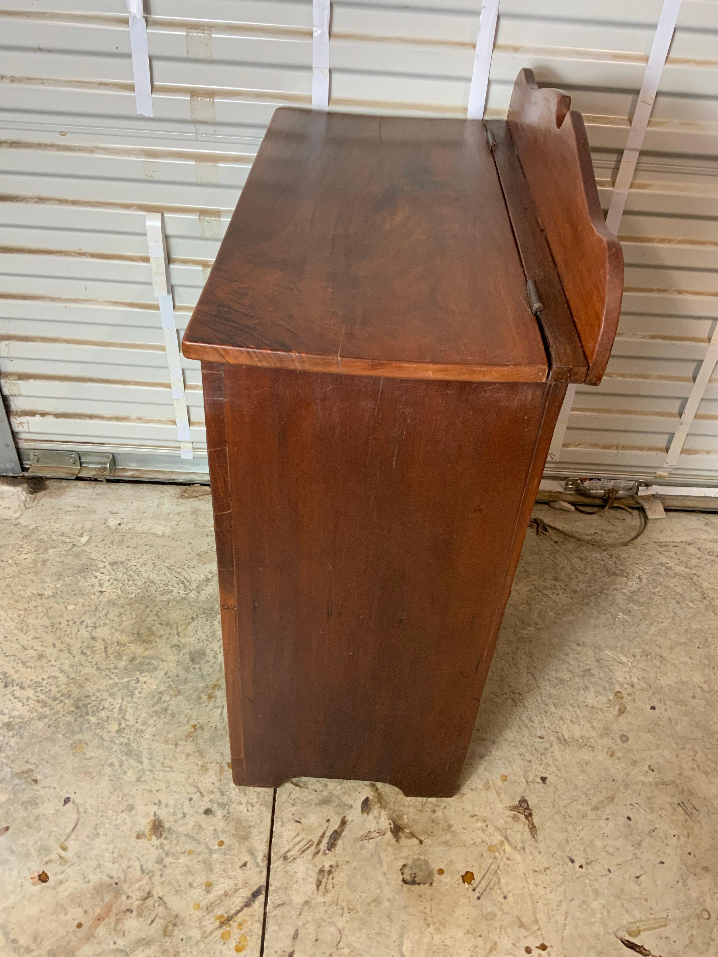 19th Century Tennessee Walnut Blanket Chest For Sale