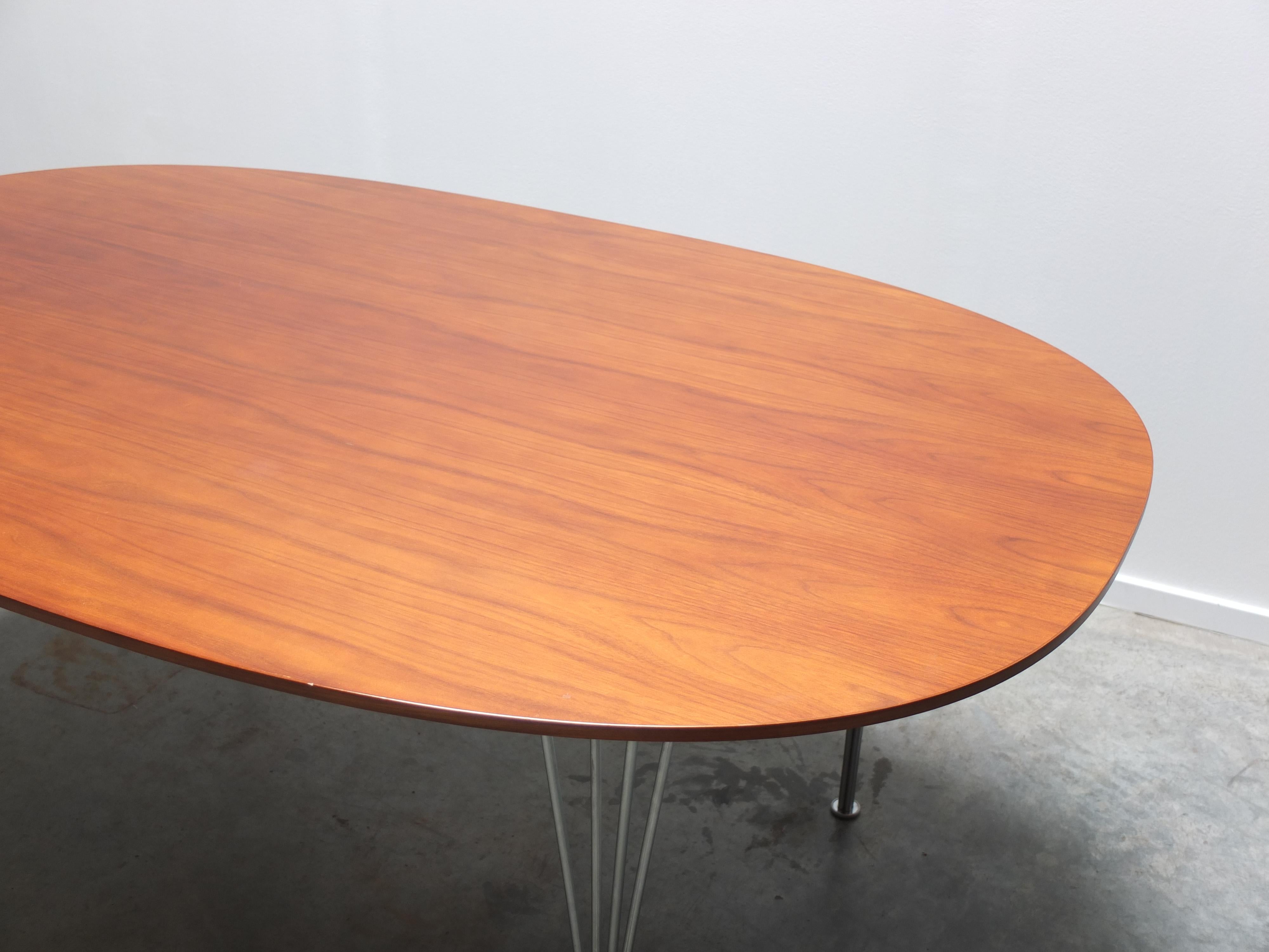 Walnut 'Superellipse' Table by Piet Hein & Bruno Mathsson for Fritz Hansen, 1960 3