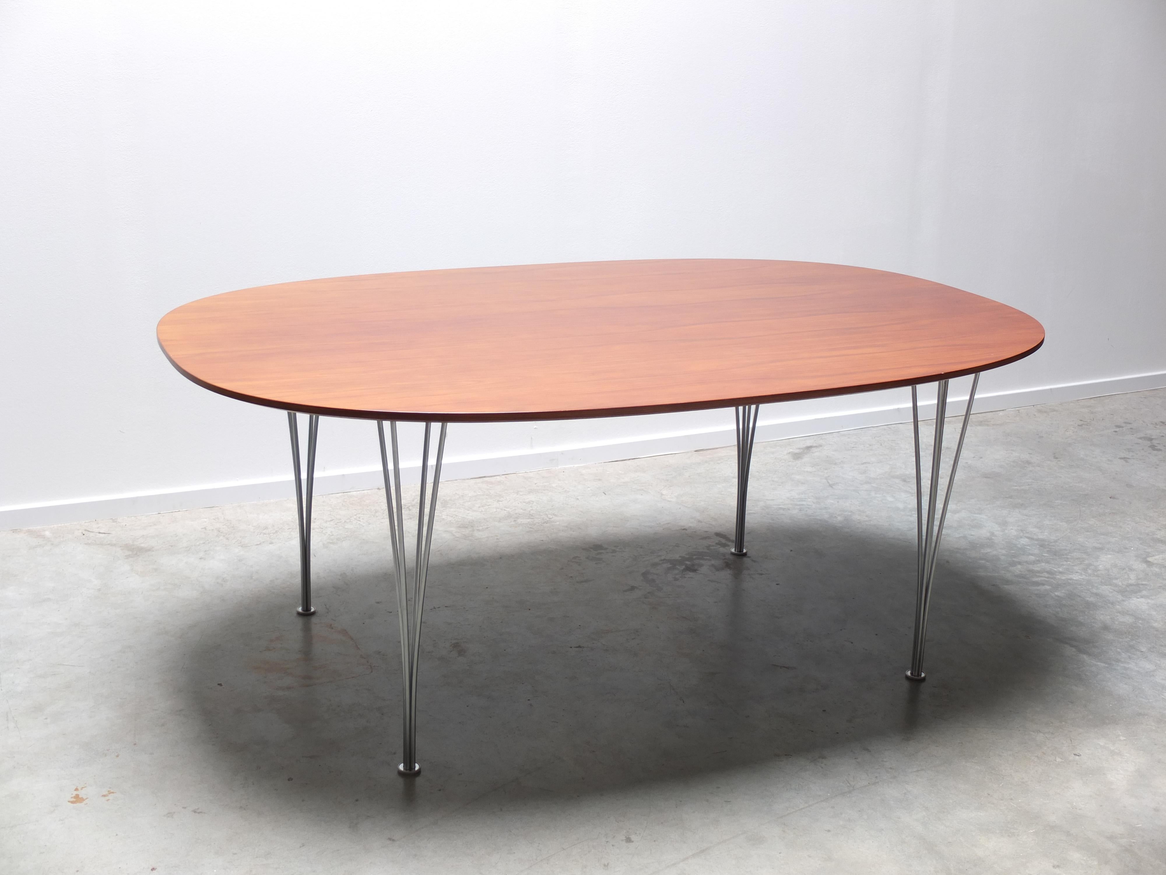 Scandinavian Modern Walnut 'Superellipse' Table by Piet Hein & Bruno Mathsson for Fritz Hansen, 1960