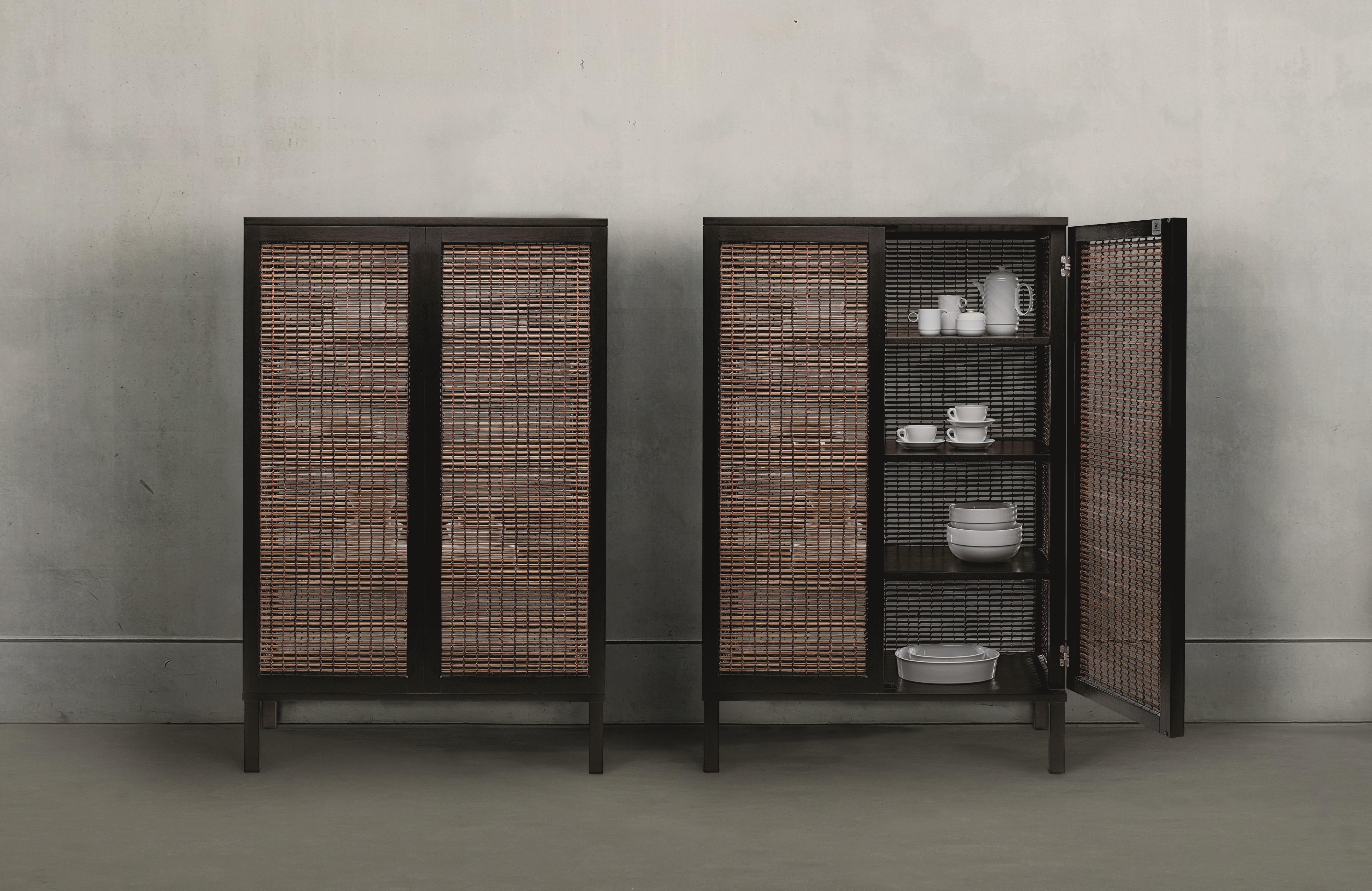 Walnut Suzy Wong Cabinet by Kenneth Cobonpue In New Condition For Sale In Geneve, CH