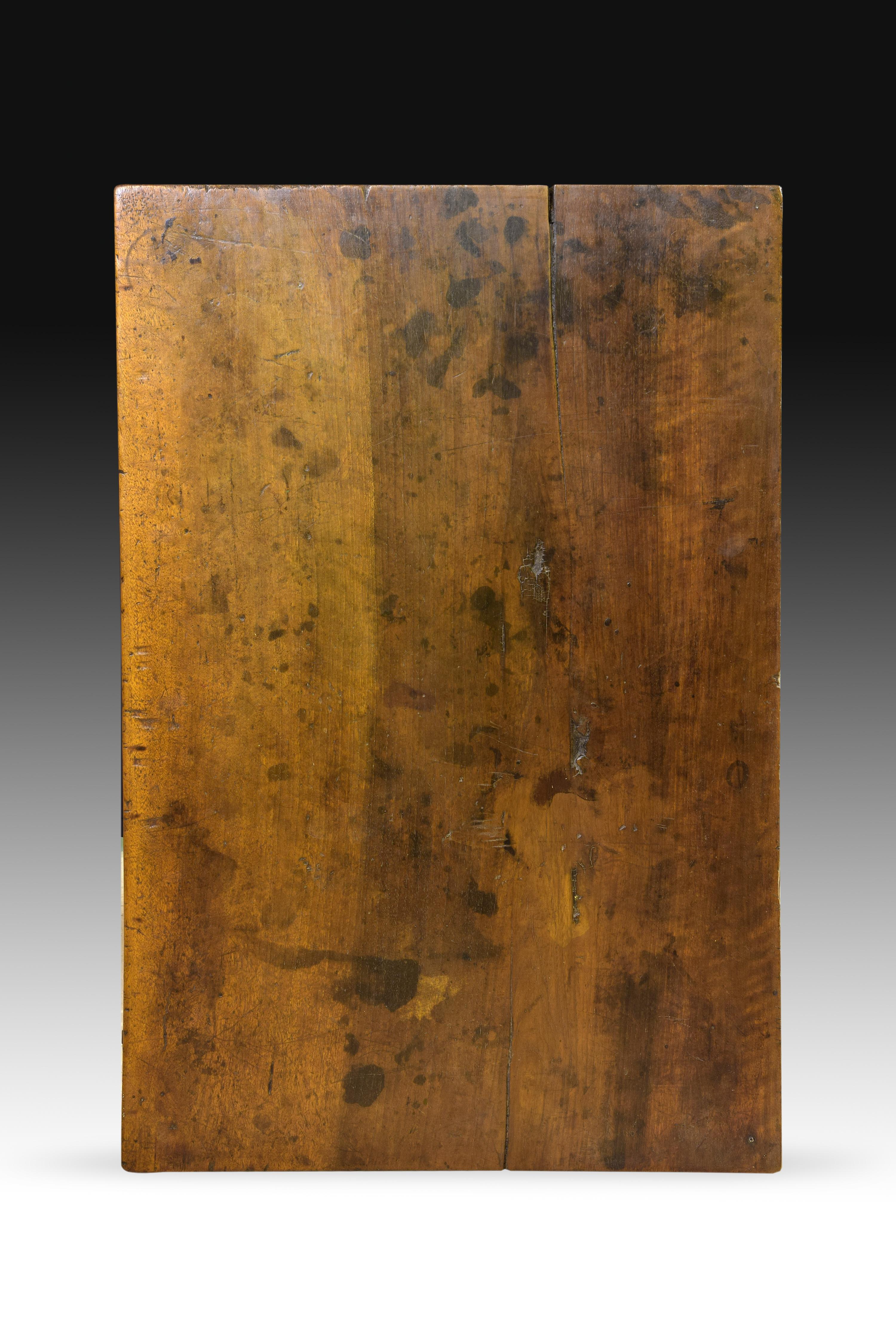 Walnut Table, 17th Century In Good Condition For Sale In Madrid, ES