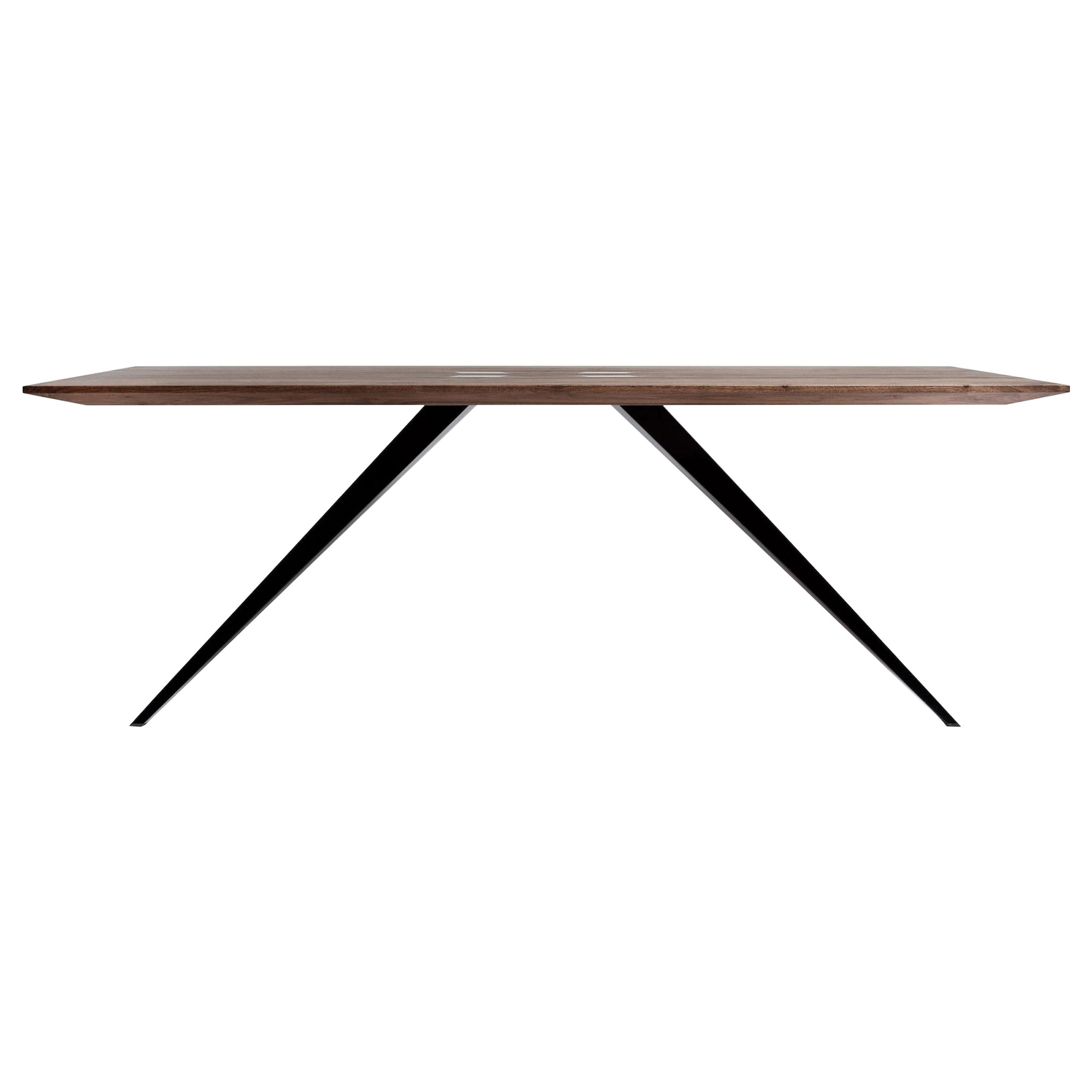 Mesa de nogal biselada Industrial Design en venta
