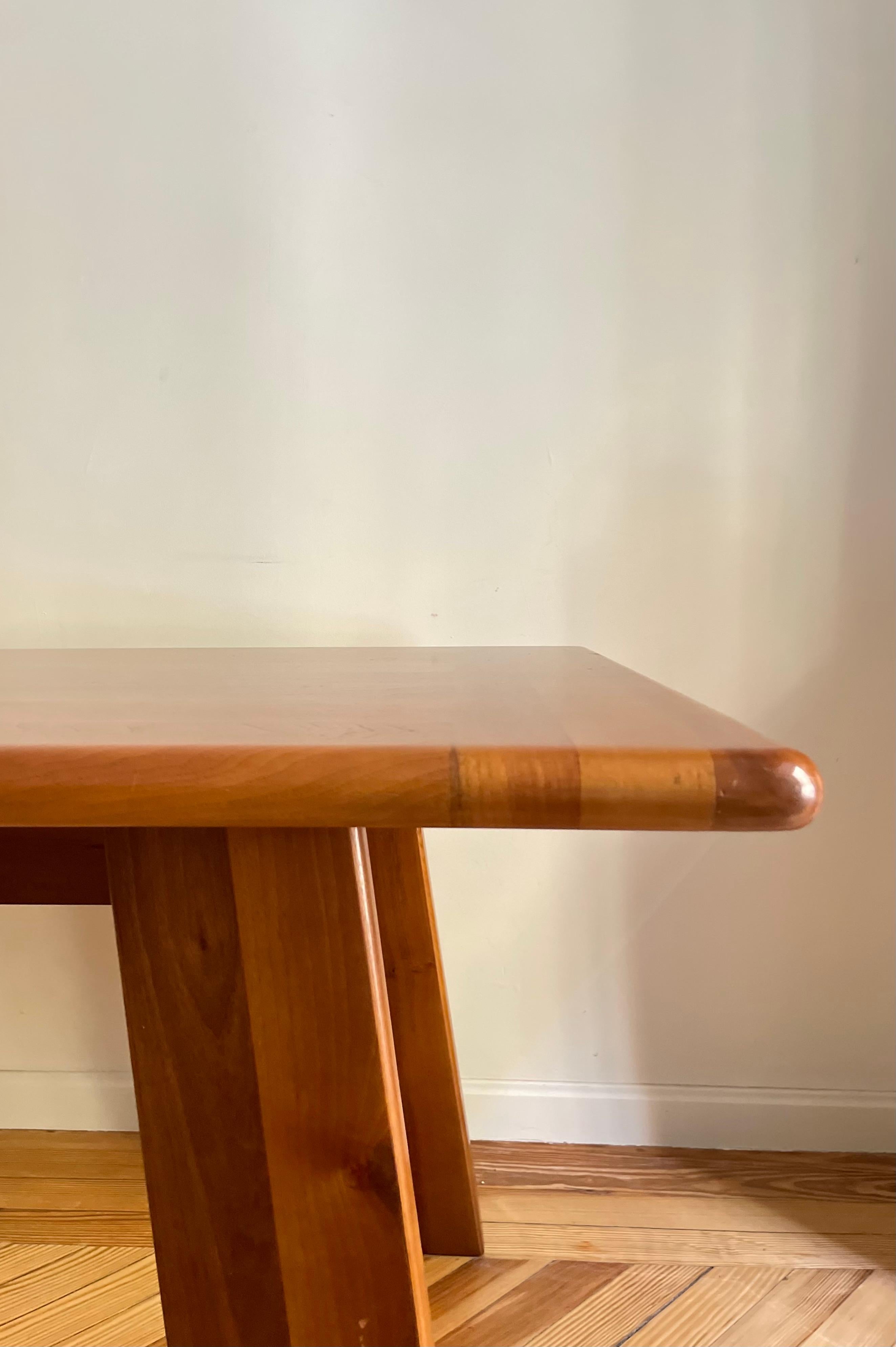 Table en noyer de Mario Marenco en vente 5