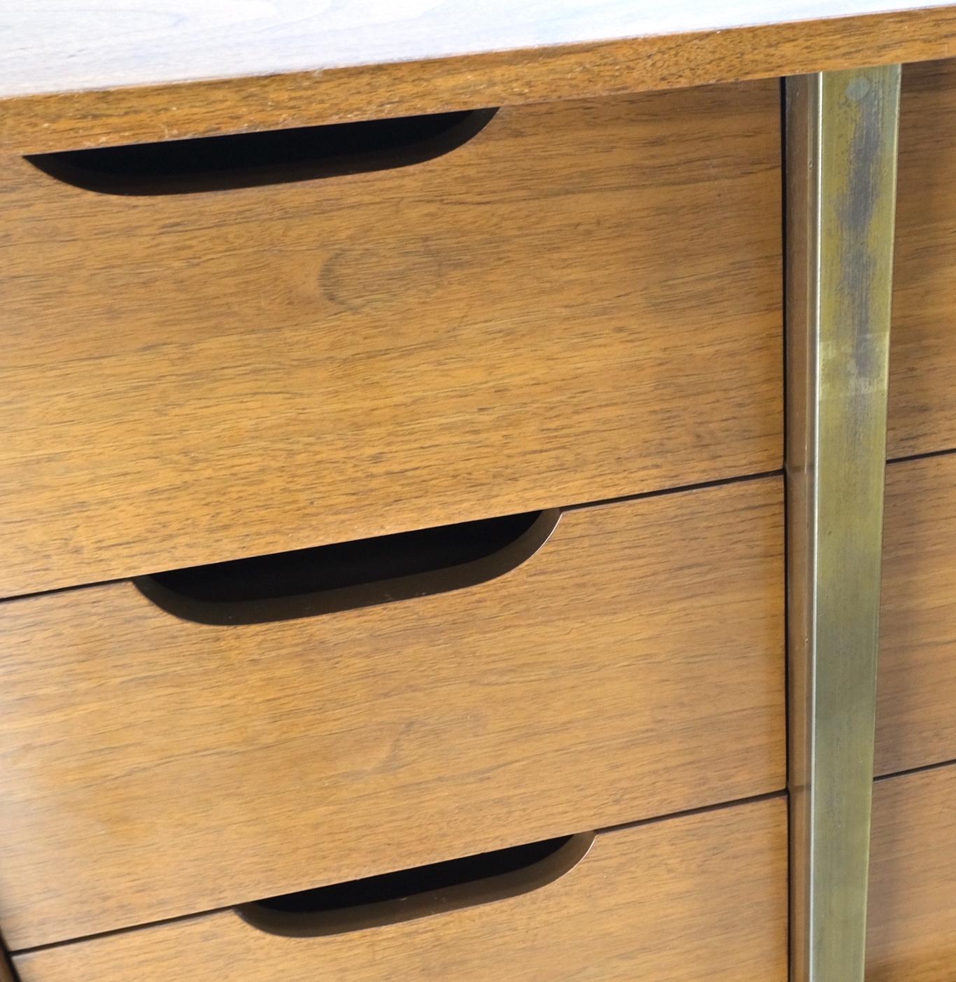 Lacquered Walnut Tambour Doors Brass Hardware Serpentine Front 8 Drawers Dresser MINT! For Sale