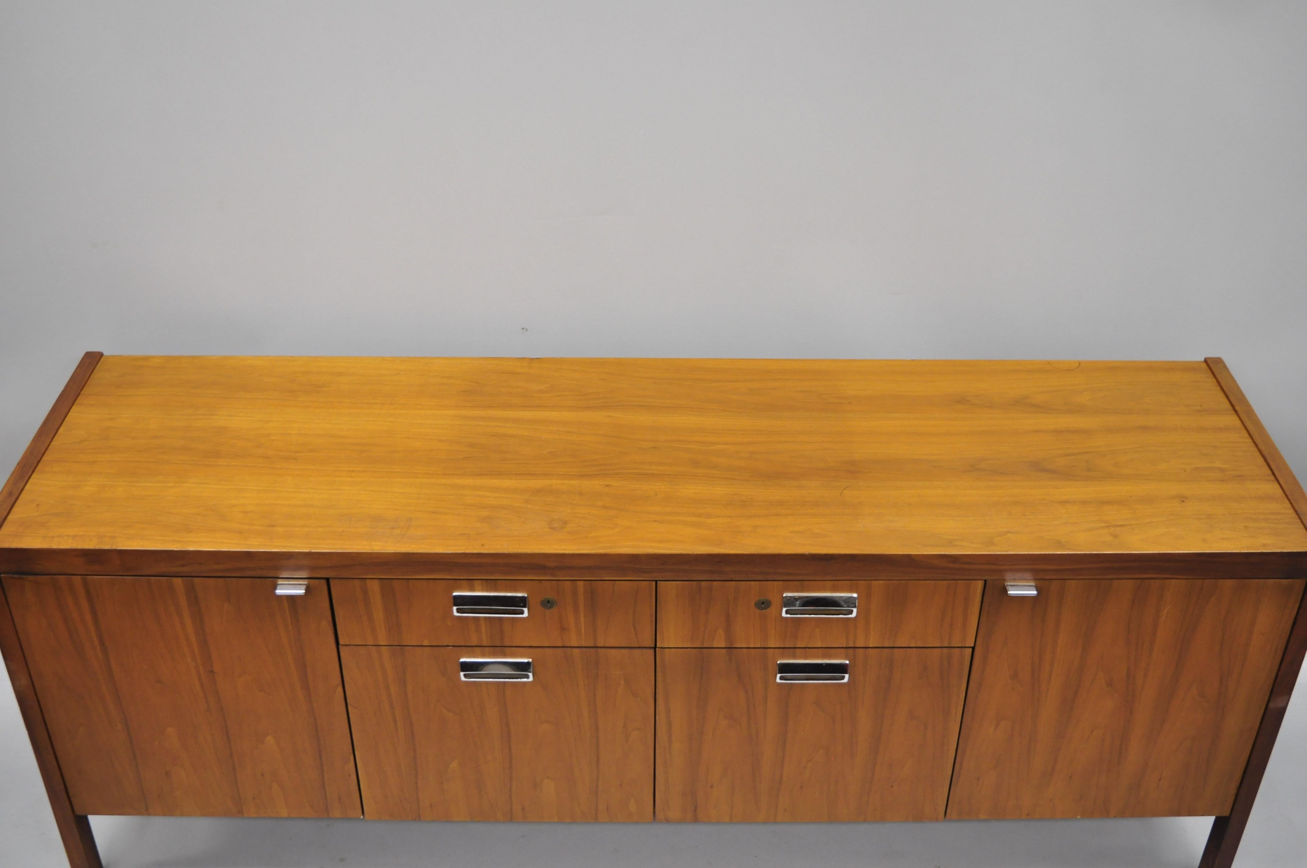 Walnut & Teak Knoll Style Credenza Cabinet Attributed to Stow Davis 3