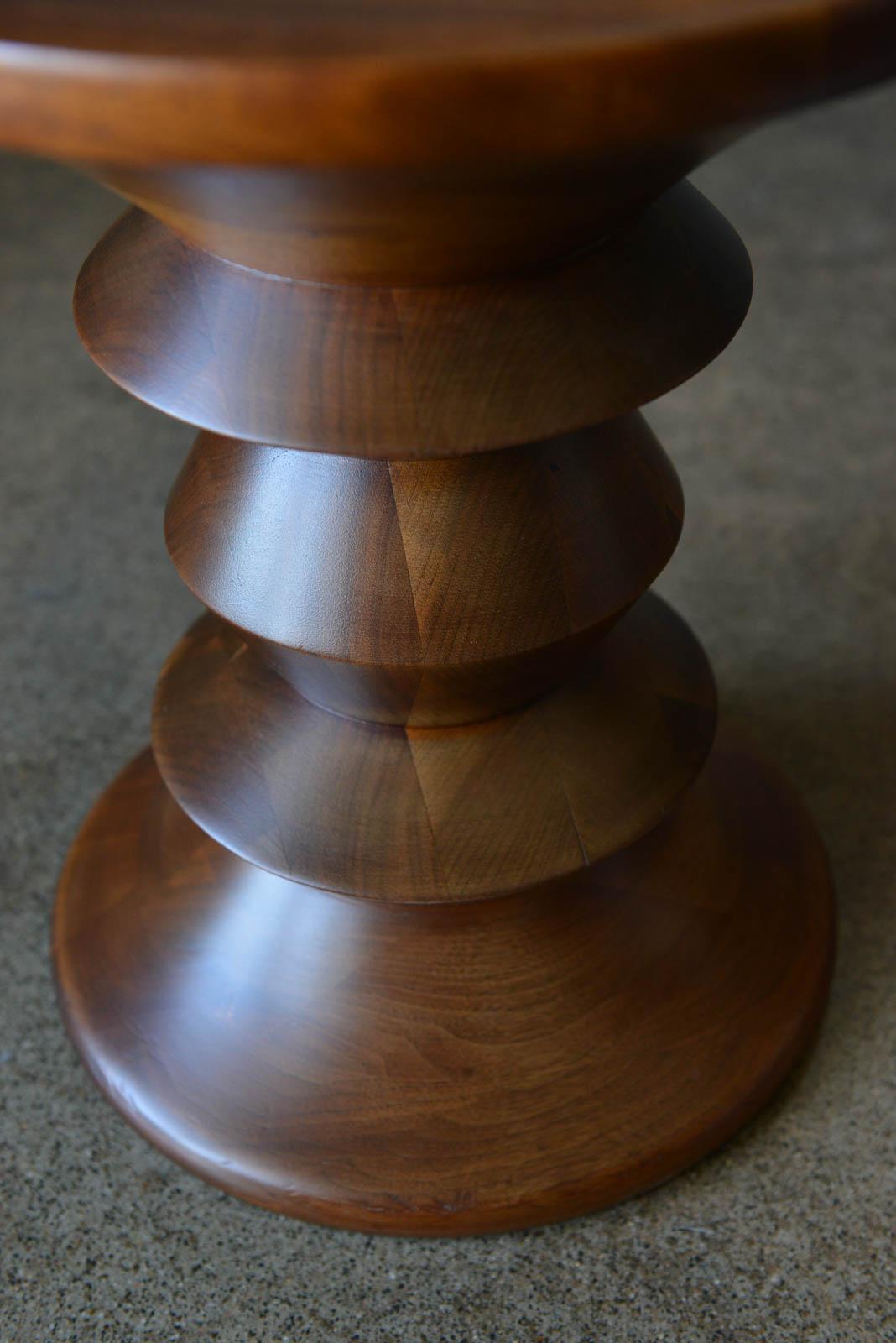 Walnut Time Life Stool, Model C, by Charles Eames, ca. 1955 In Excellent Condition In Costa Mesa, CA