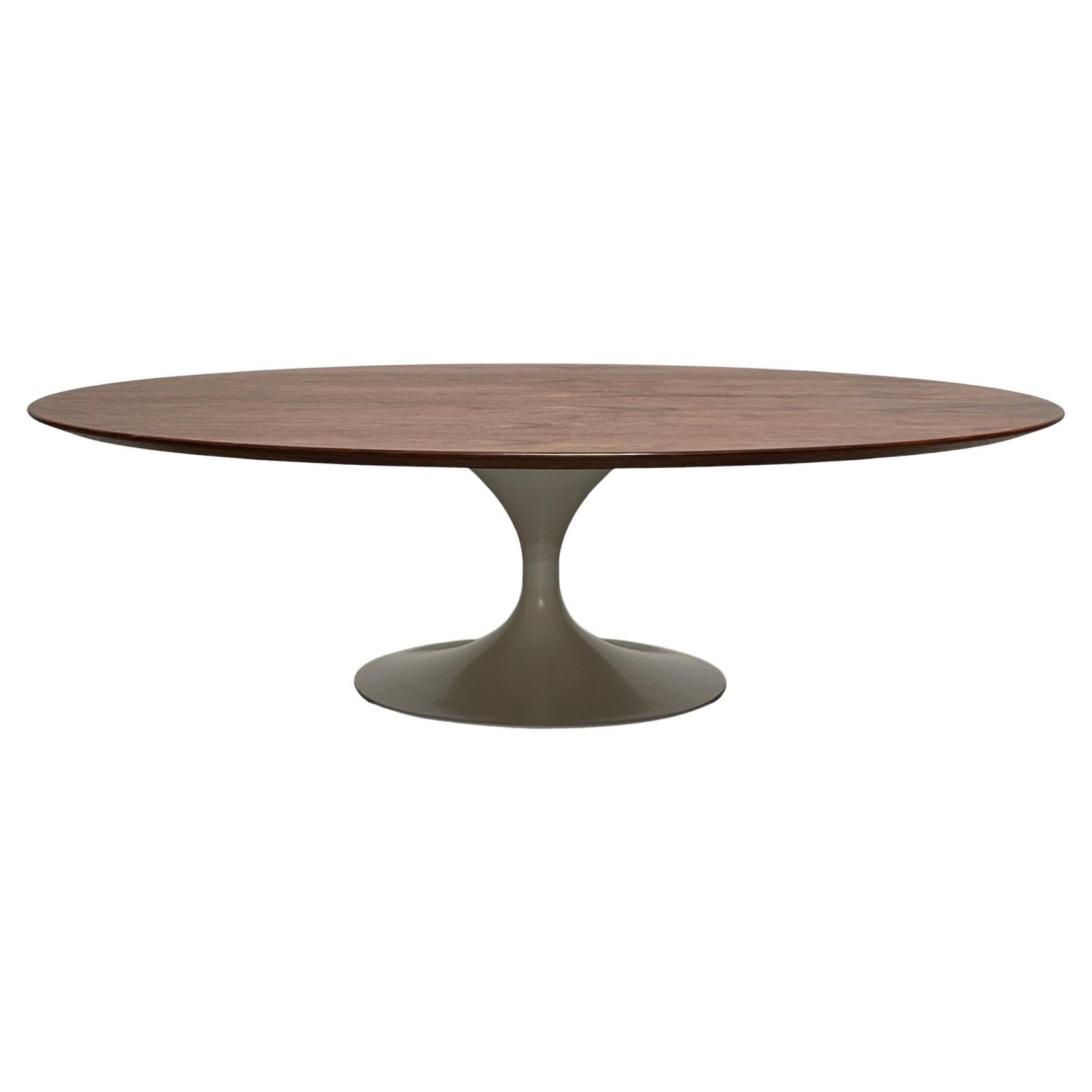Walnut Top Elliptical Coffee Table by Eero Saarinen for Knoll For Sale