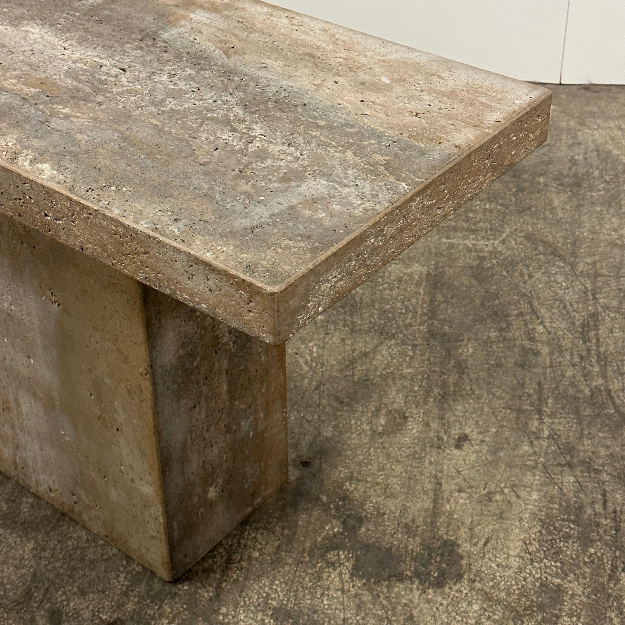Mid-Century Modern Table console en travertin de Stone International en vente