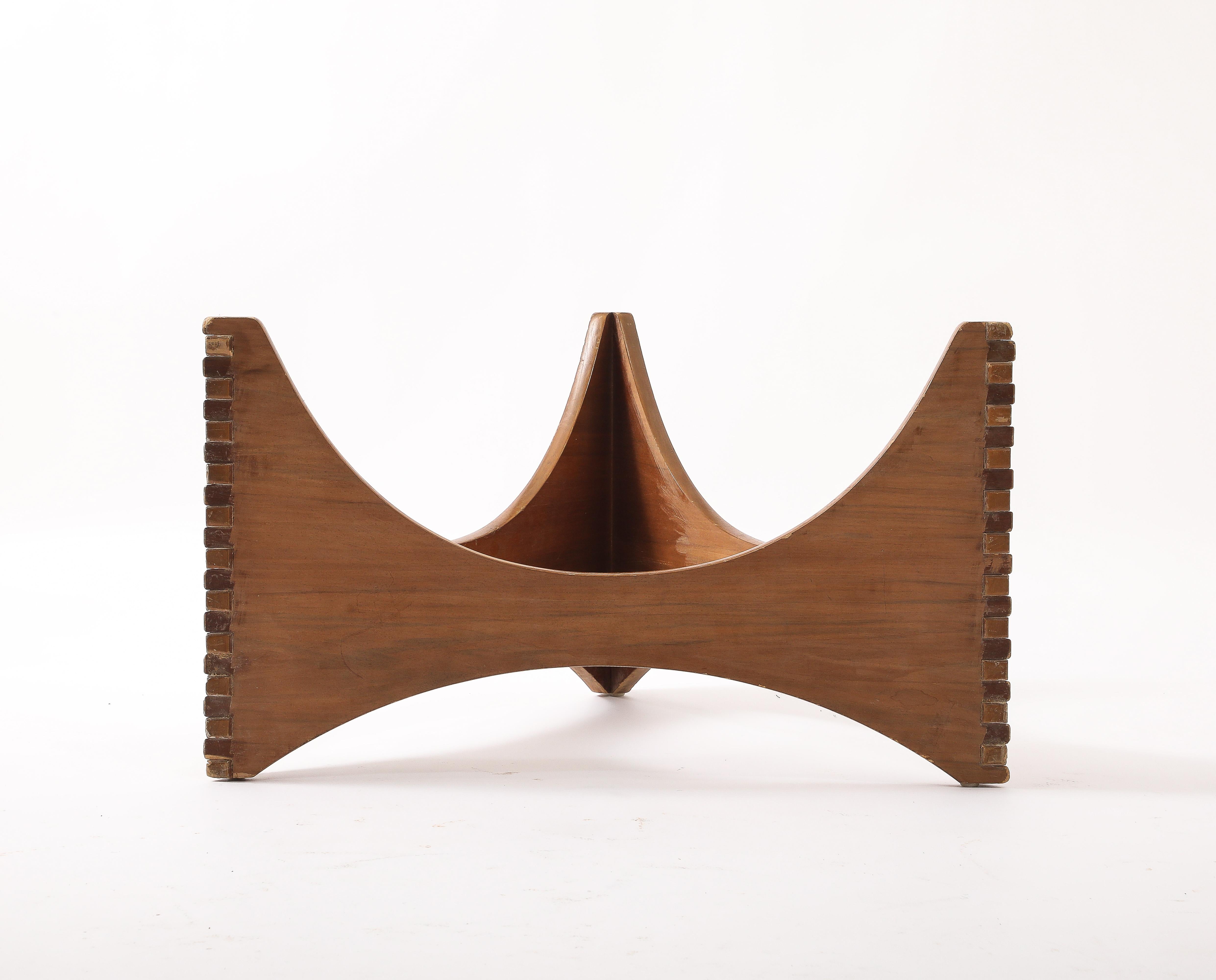 Walnut Trilobed Cocktail Table, France 1950's For Sale 5