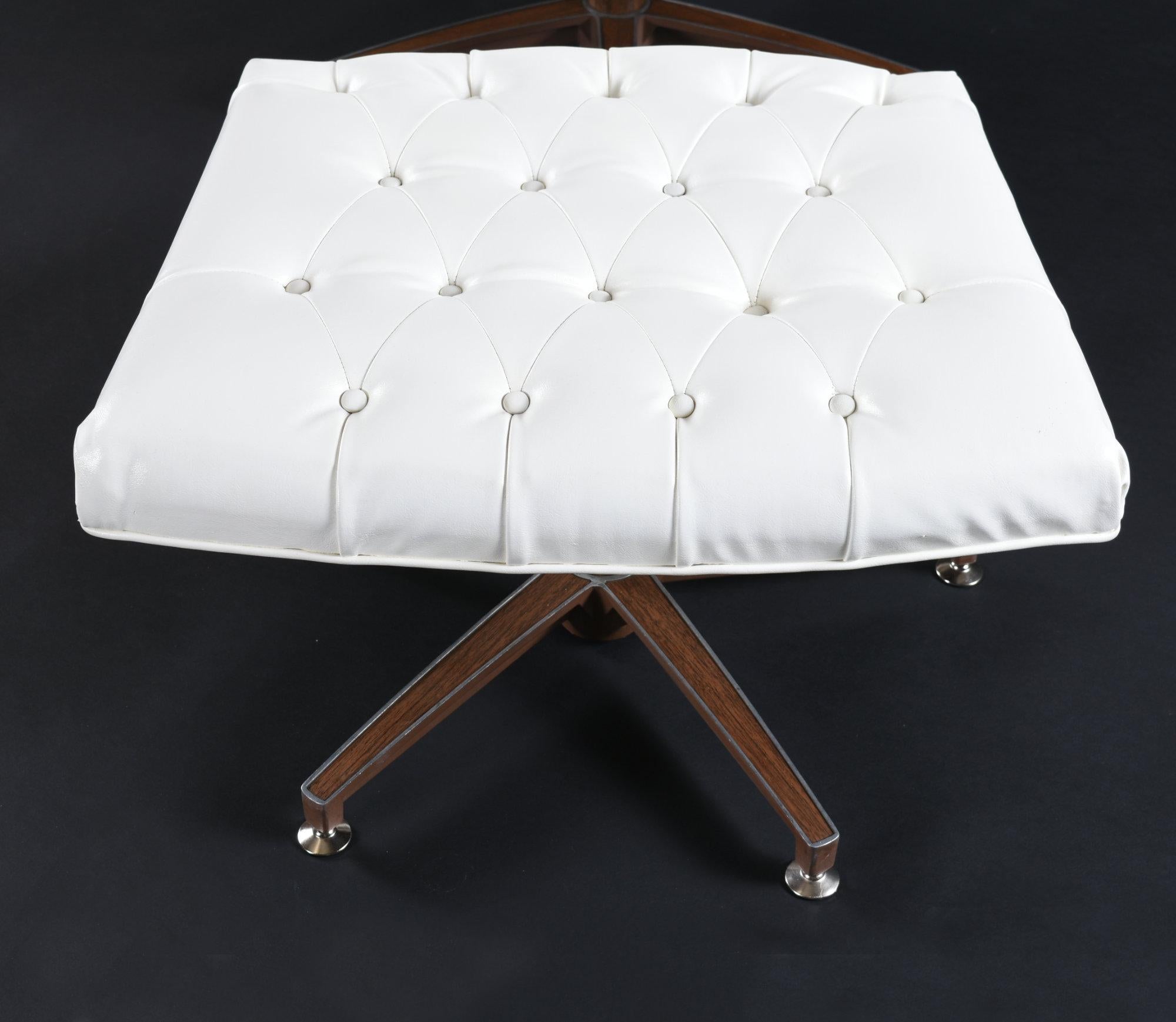 Walnut Tufted George Mulhauser Mr. Chair & Ottoman by Plycraft For Sale 3