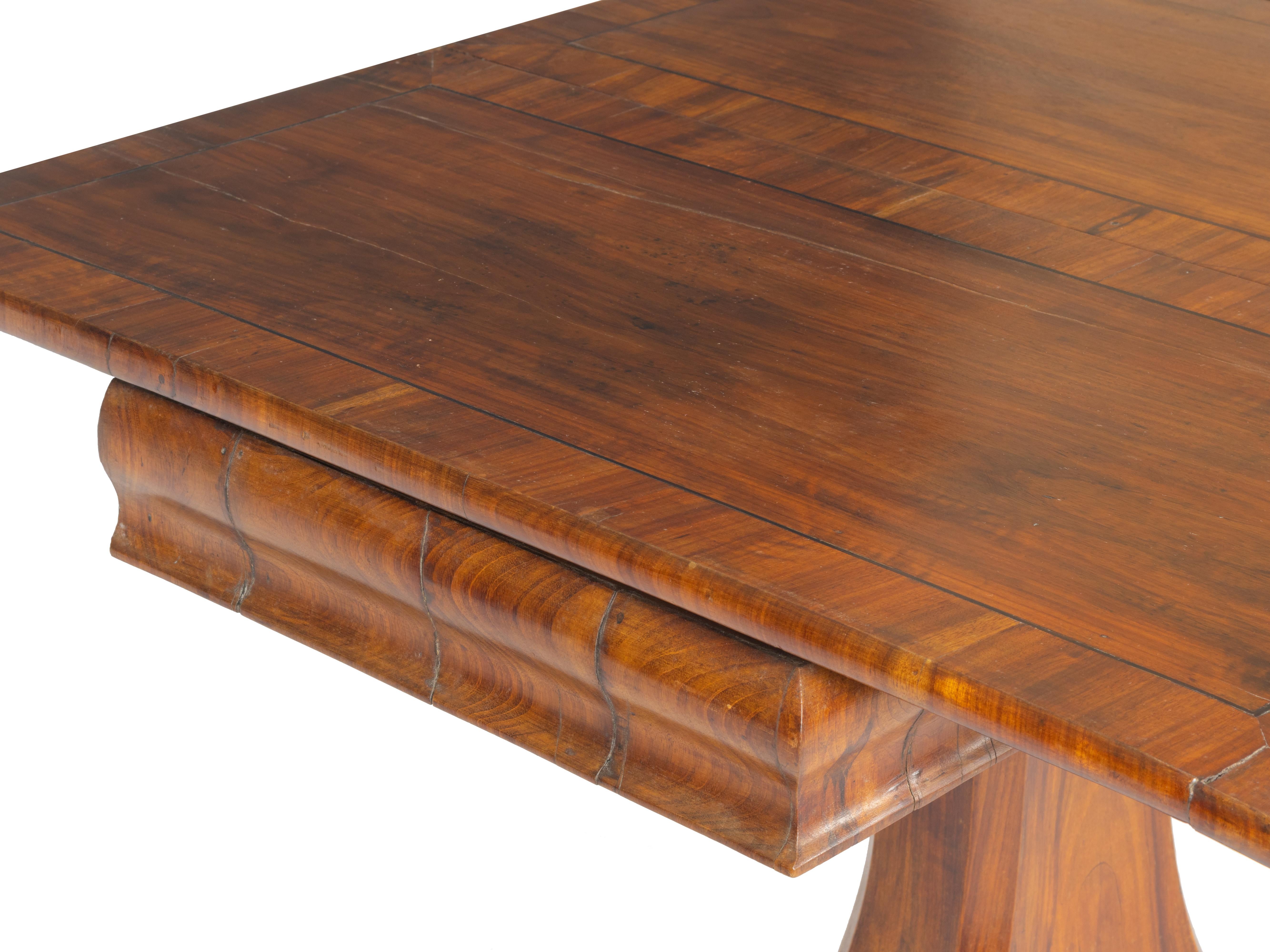 Walnut Turn-Over Leaf Table, 19th Century, England In Good Condition For Sale In Lisbon, PT