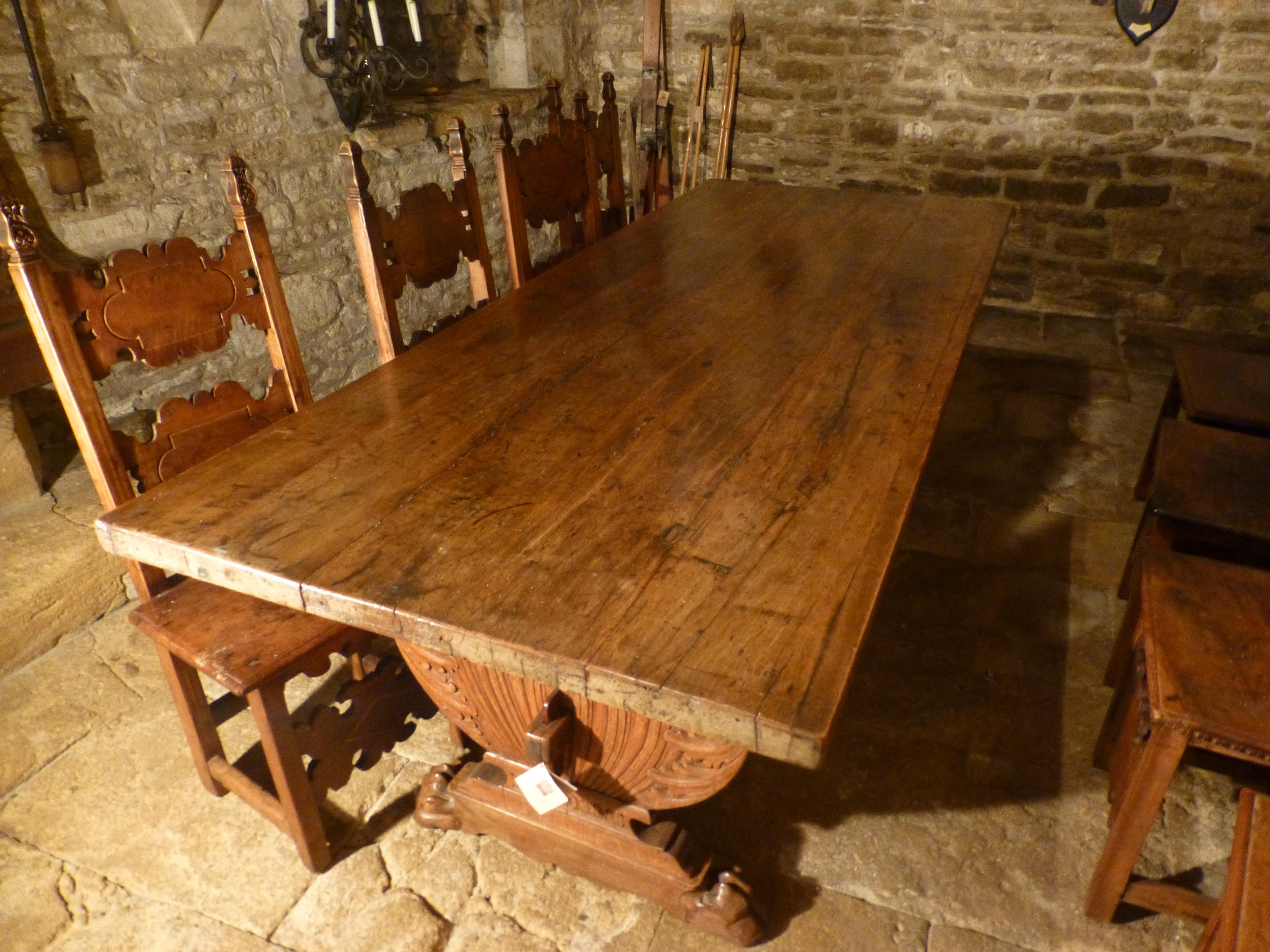 Antique Italian, Tuscan Refectory Table, Solid Walnut In Good Condition In Oxfordshire, GB