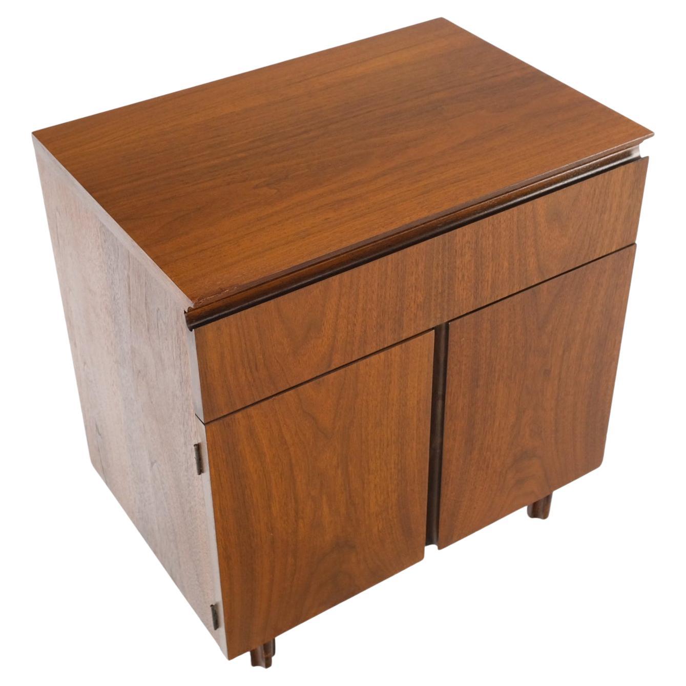 Walnut Two Doors Bottom Compartment One Drawer End Table Night Stand Mint For Sale