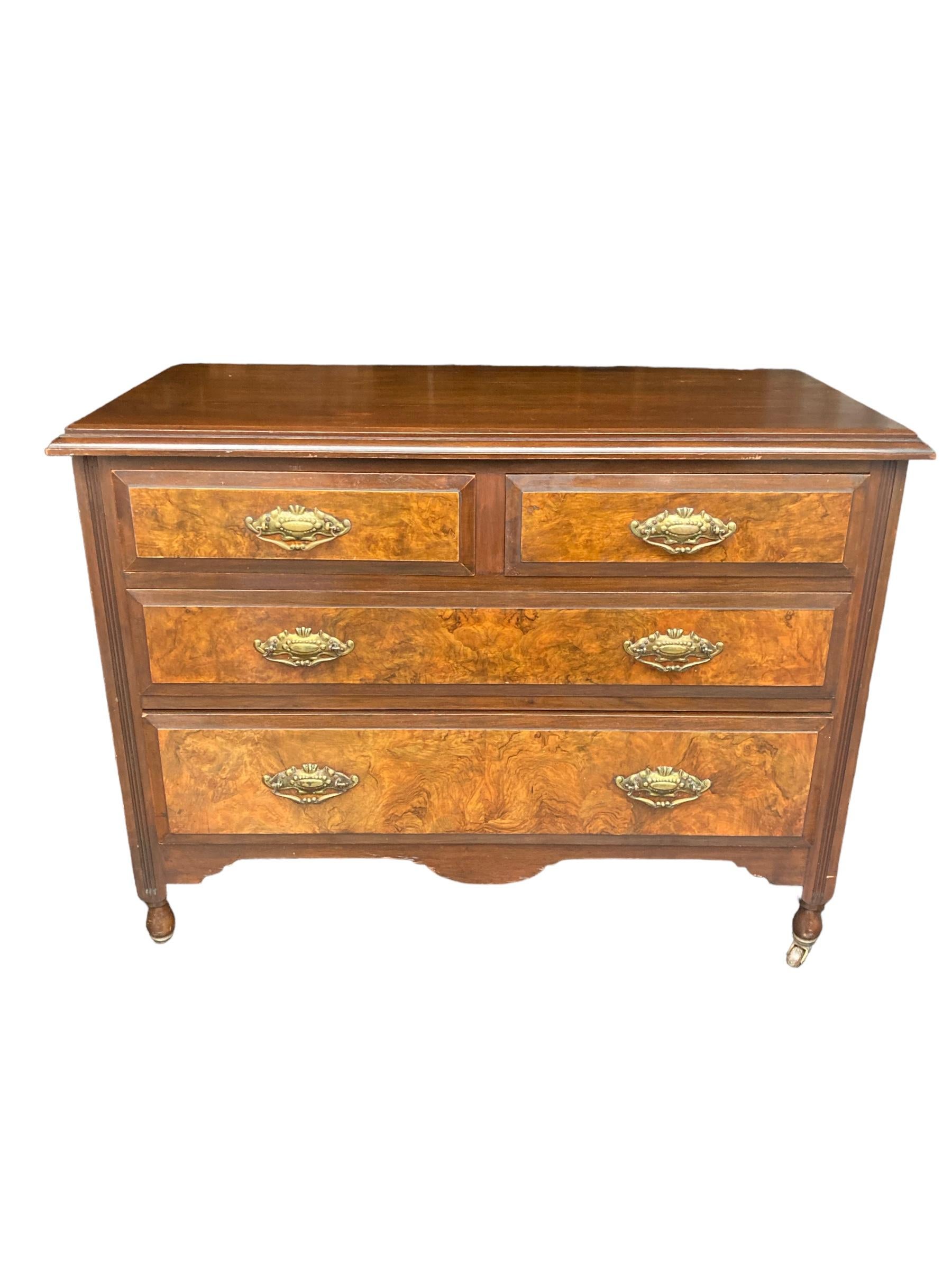 Walnut two over two chest of drawers on original casters in good condition, Graduated drawers. Previously a dressing table and would have had a mirror to the back but now converted back to a chest of drawers.
Good structurally solid piece, a robust,