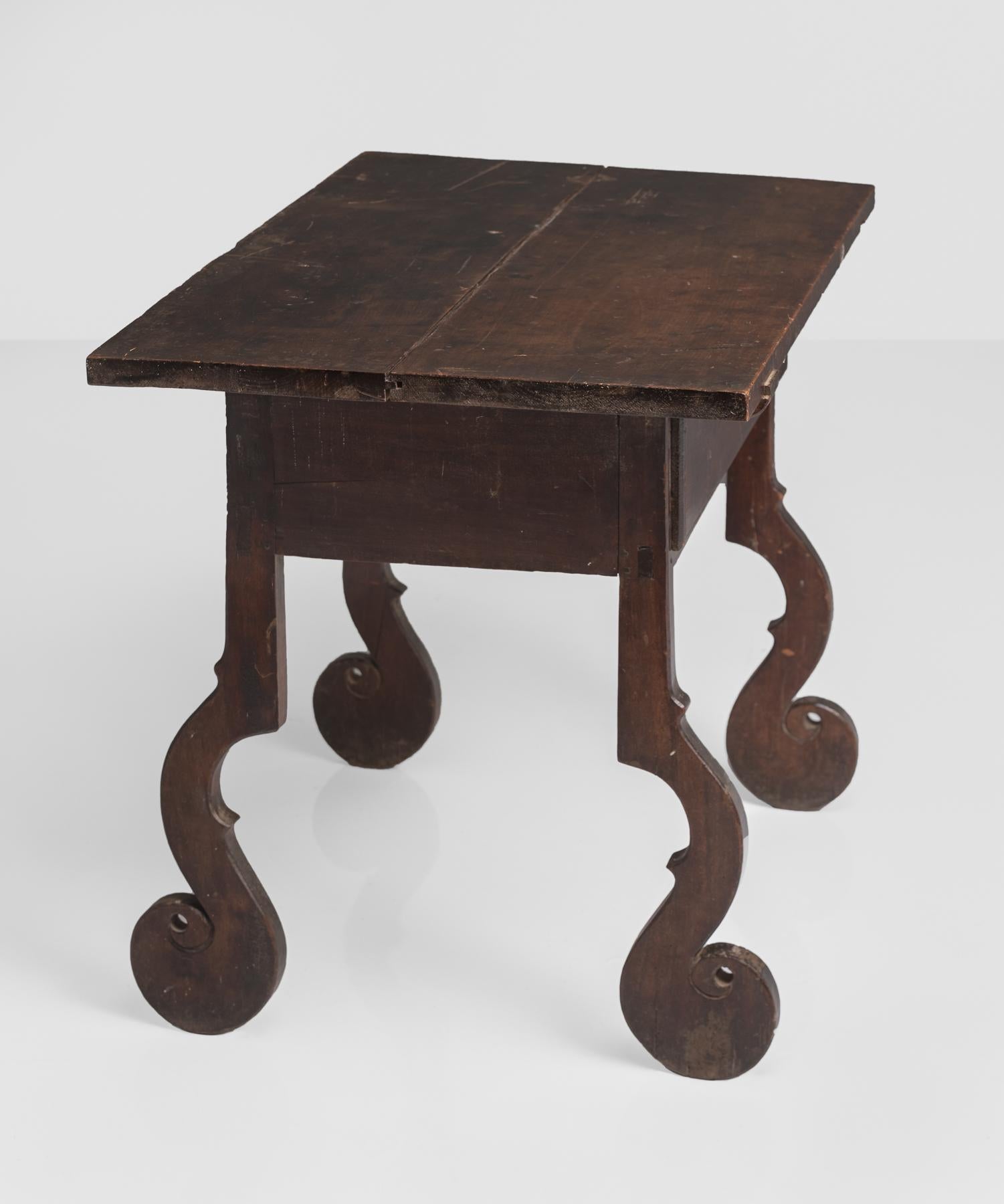 Italian Unusual Tall Walnut Side Table or Desk, Italy, circa 1790