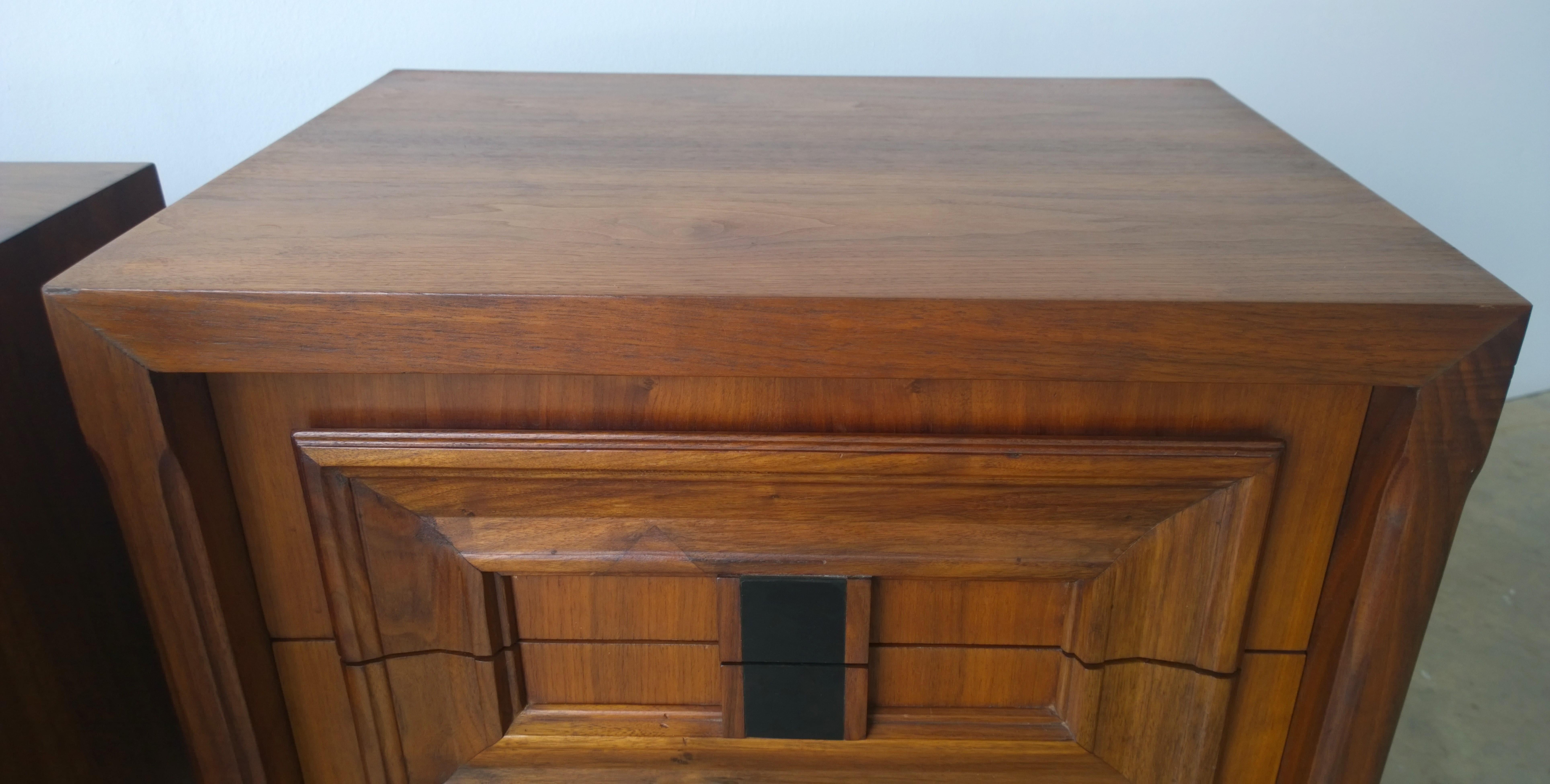 Walnut Veneer & Burl Wood Bedside Nightstands / Bedside Tables / Chest of Drawer 5