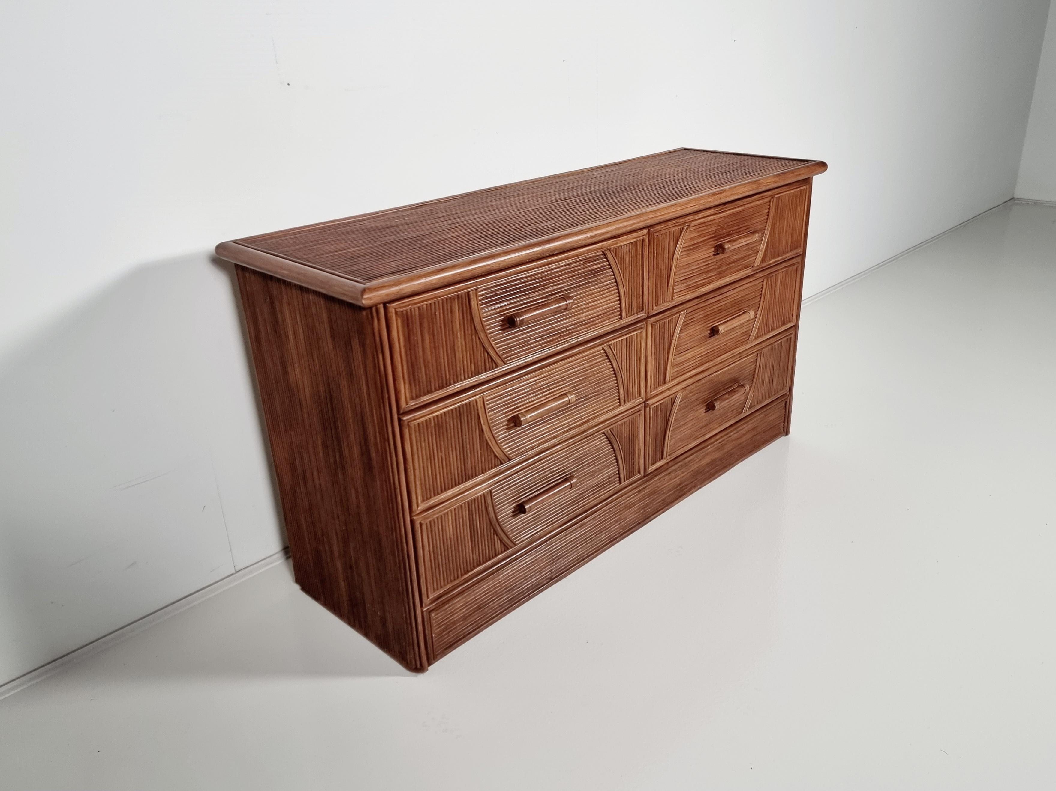 Mid-Century Modern Walnut  veneer Cabinet from Italy, 1970s For Sale