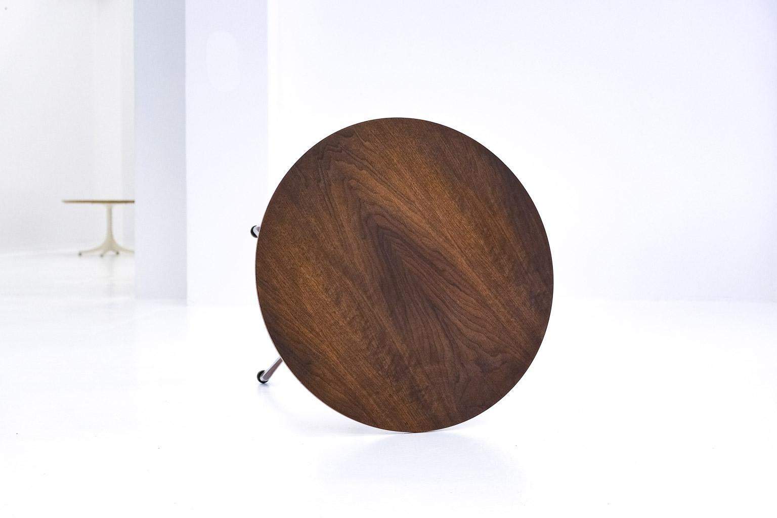 Walnut veneer Pedestal Occ. Coffee Table No 5452, George Nelson, Herman Miller For Sale 3