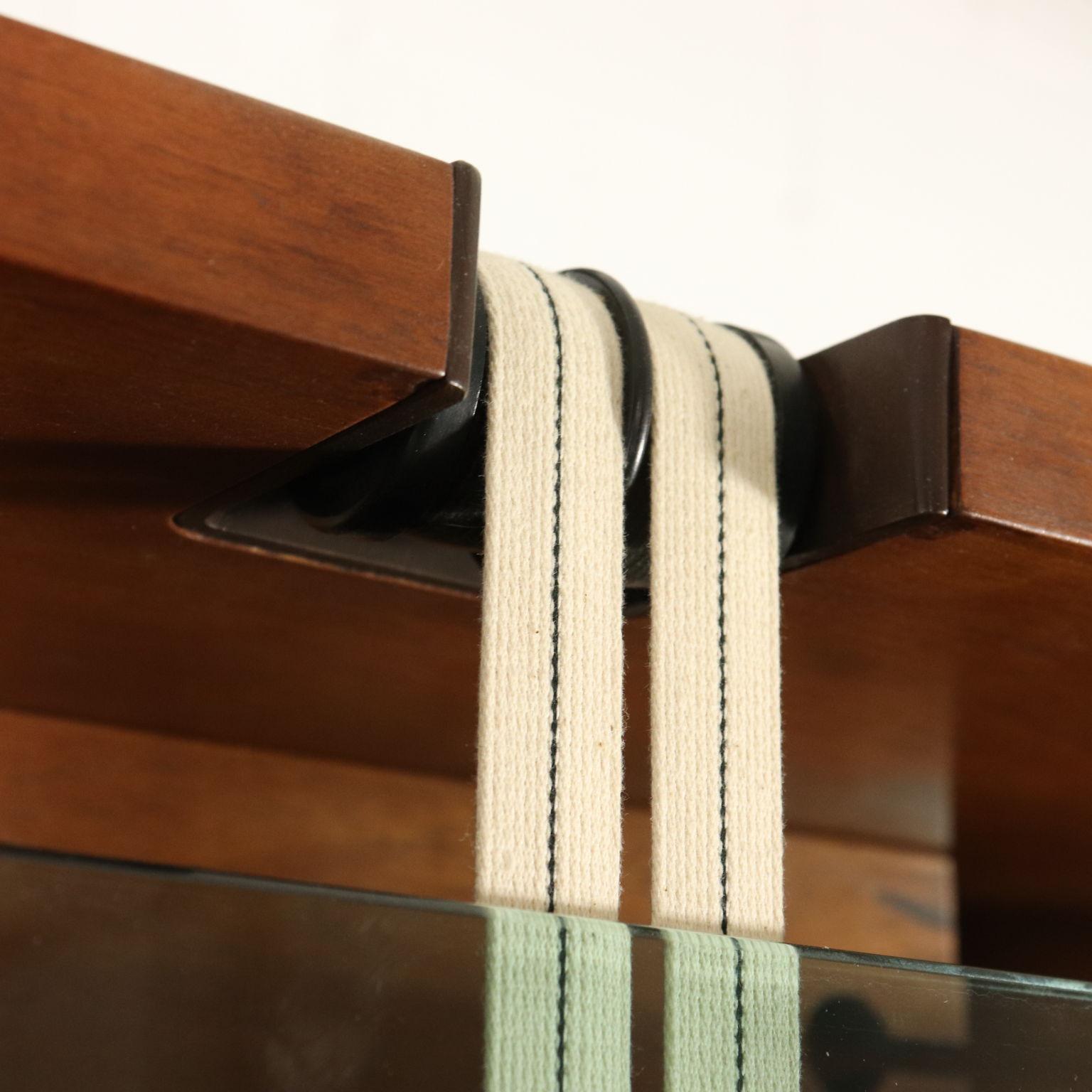 Late 20th Century Walnut Veneered Bookcase by Carlo Scarpa for Bernin, Italy, 1970s-1980s