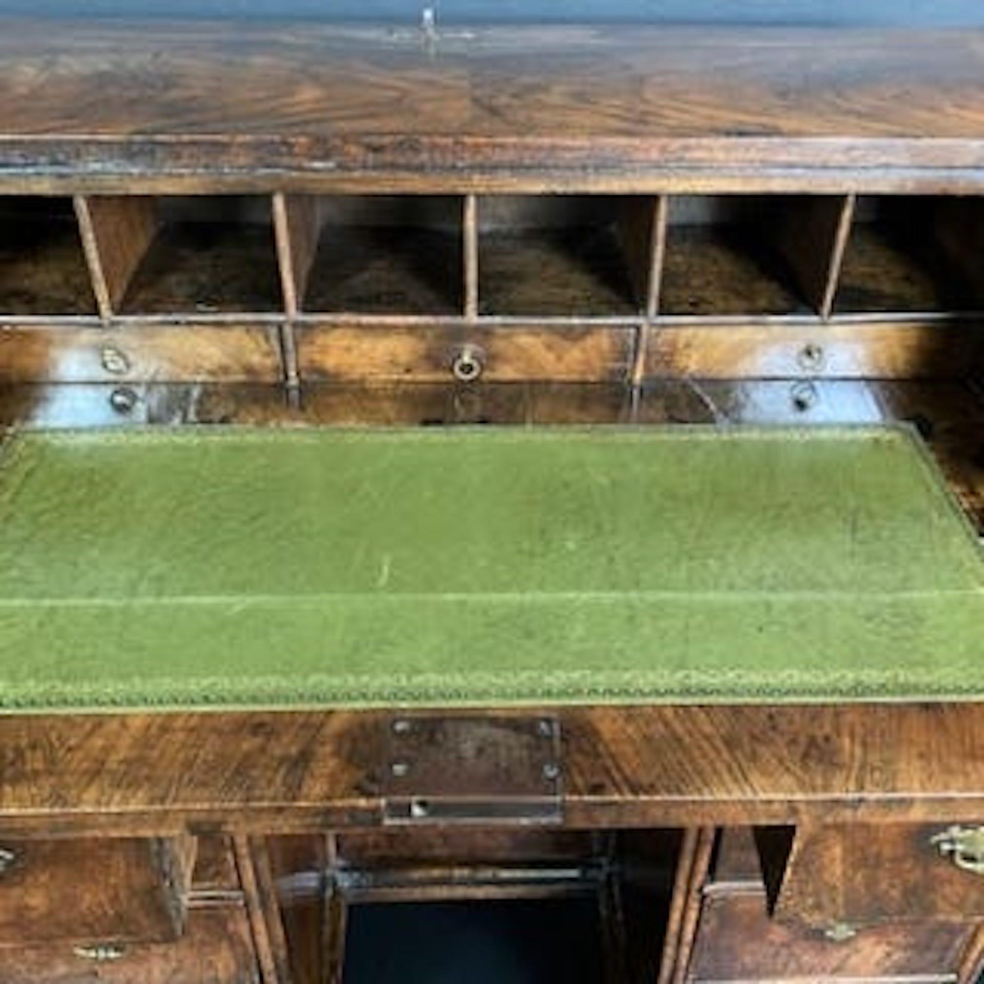 English Walnut Veneered Kneehole Desk, 1690s, England For Sale
