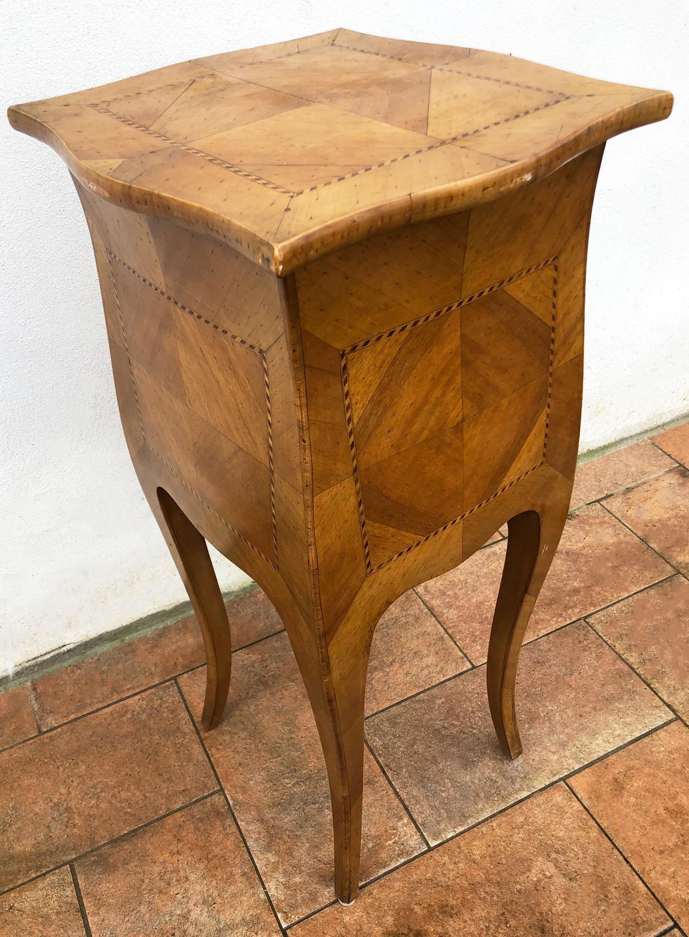 Country Walnut Veneered Nightstand, Inlaid 1970s Reproduction, with Three Drawers