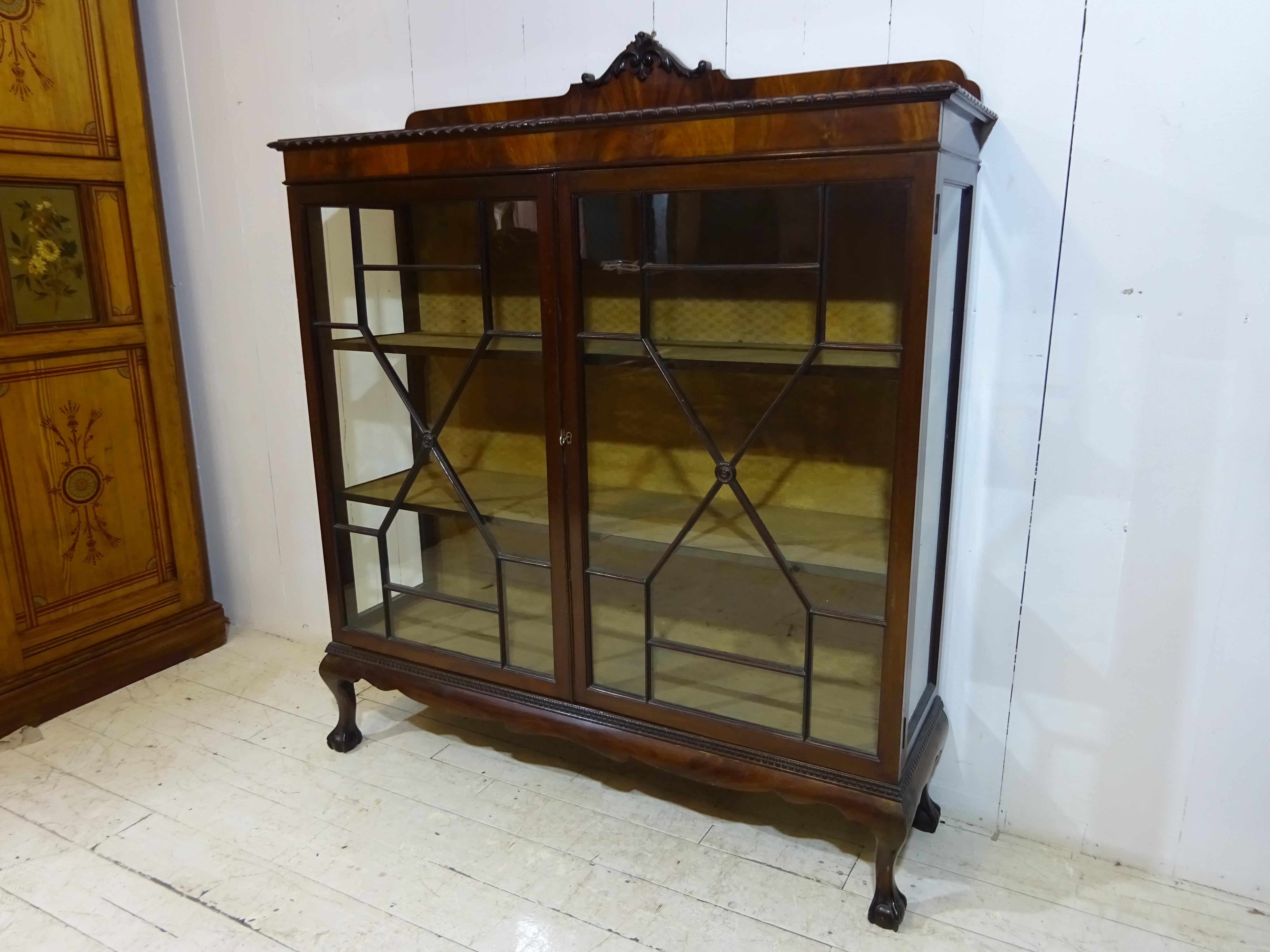 Walnut Victorian Drinks Display Cabinet For Sale 9
