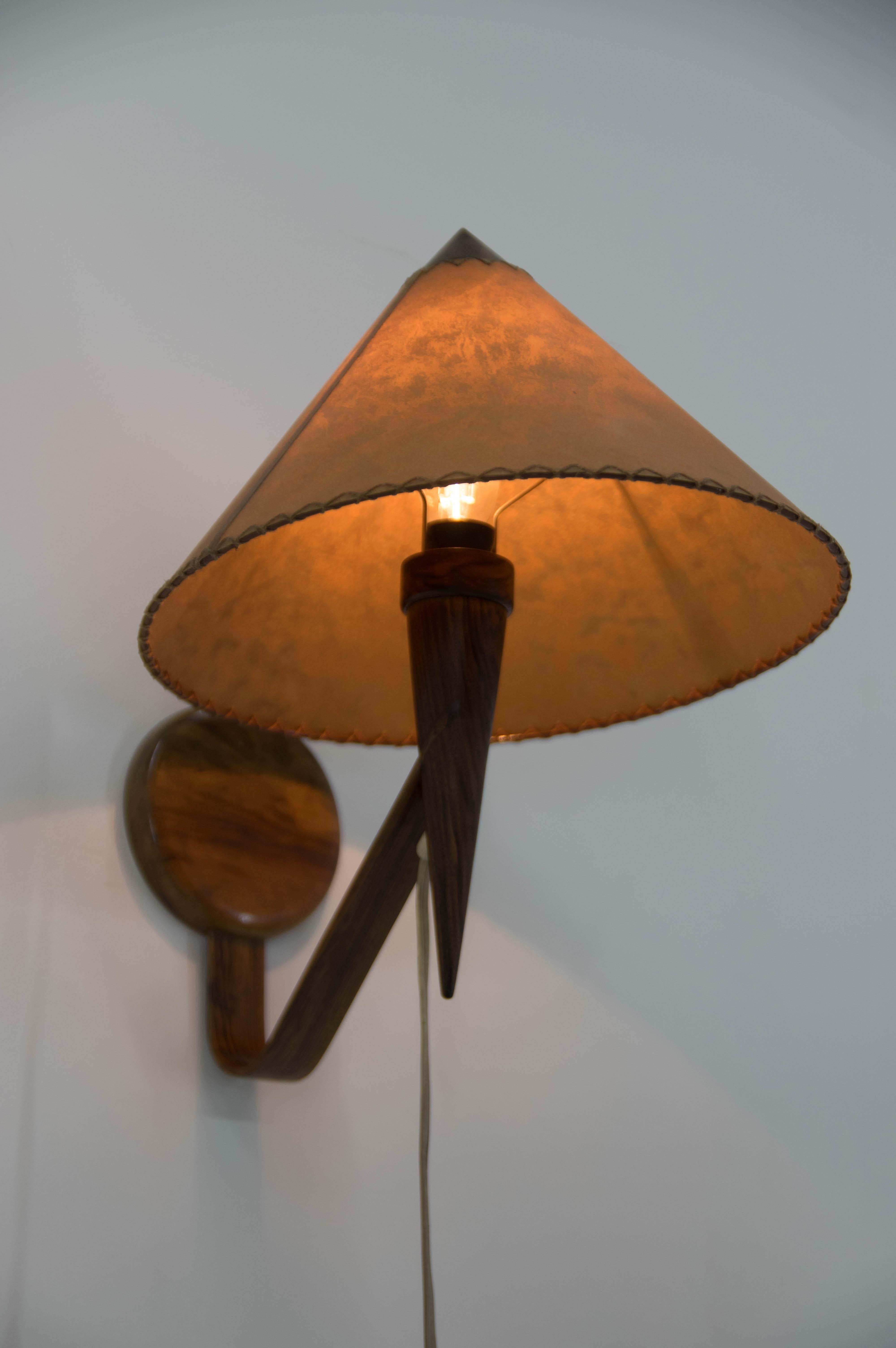 Walnut Wall Lamp by ULUV, 1960s For Sale 1