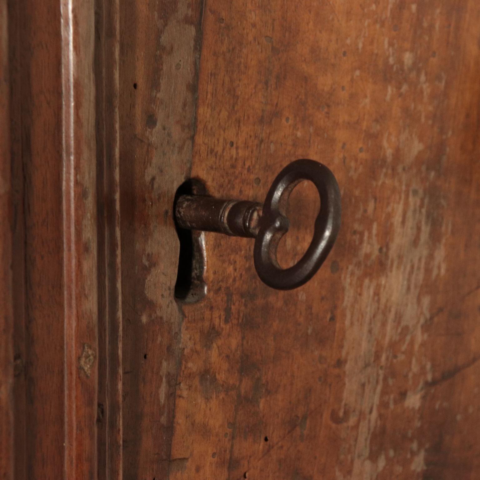 Walnut Wardrobe, Italy, 17th Century 1