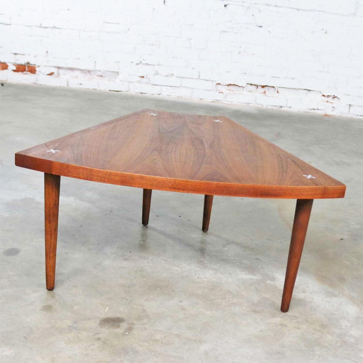 Inlay Walnut Wedge Shape End Table Attributed to Merton Gershun for American of Martin