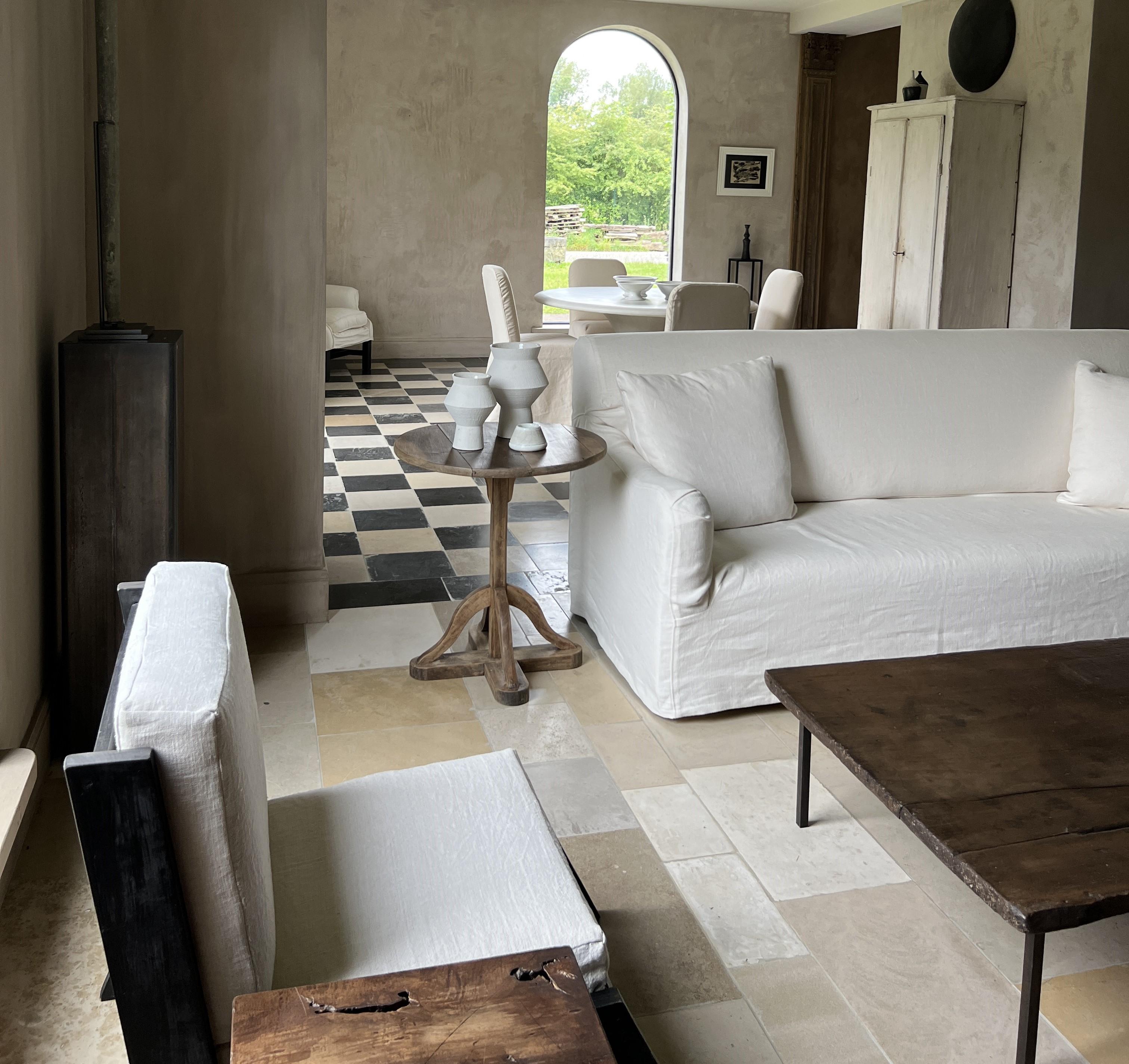 The Pedestal de table à vin en noyer Bon état - En vente à Vosselaar, BE