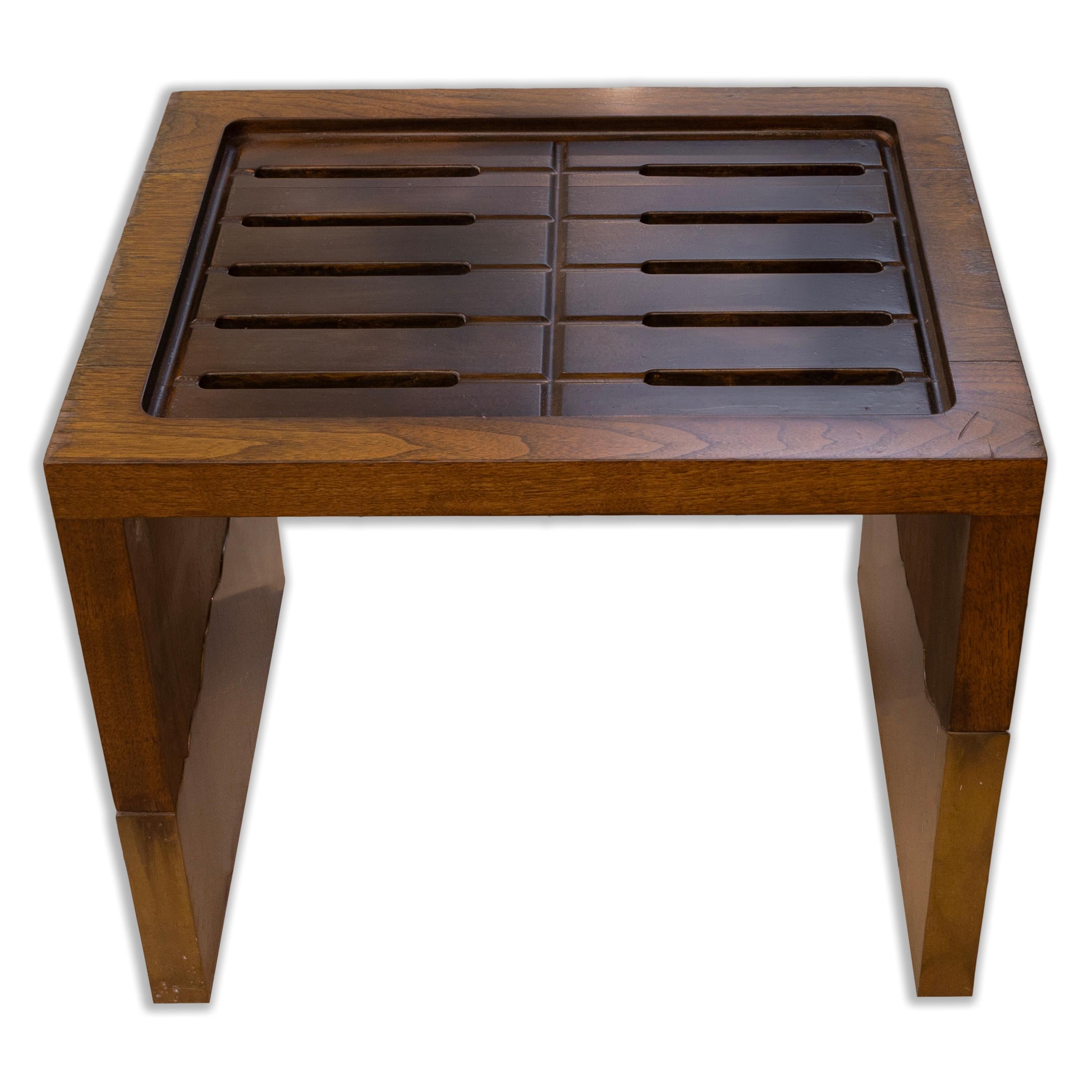 Vintage-Beistelltischbank aus Nussbaumholz und Bronze mit Lattenrost, Mid-Century Modern 2