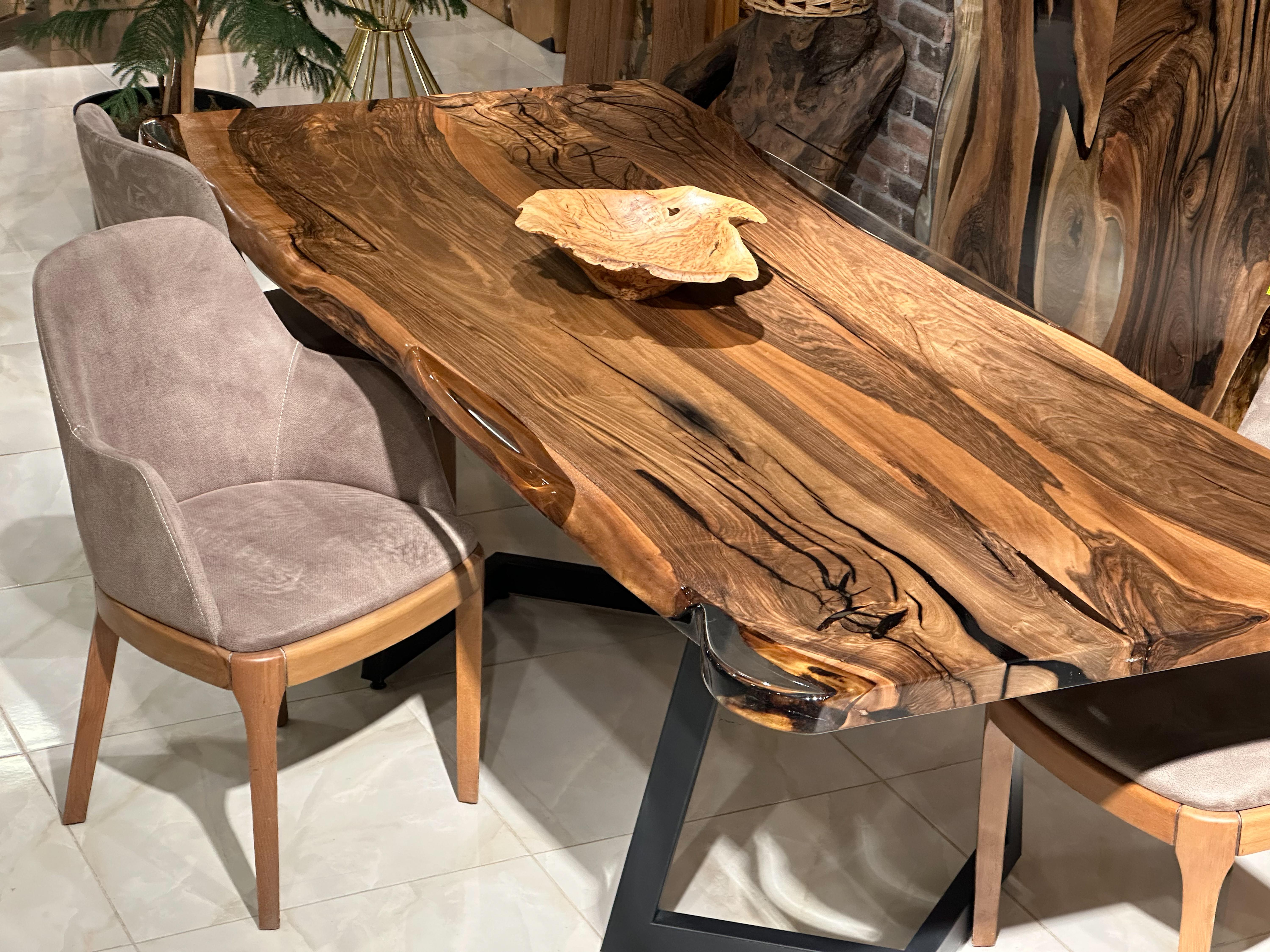 XXIe siècle et contemporain Table de salle à manger en noyer clair époxy - Table de ferme en bois en noyer noir en vente