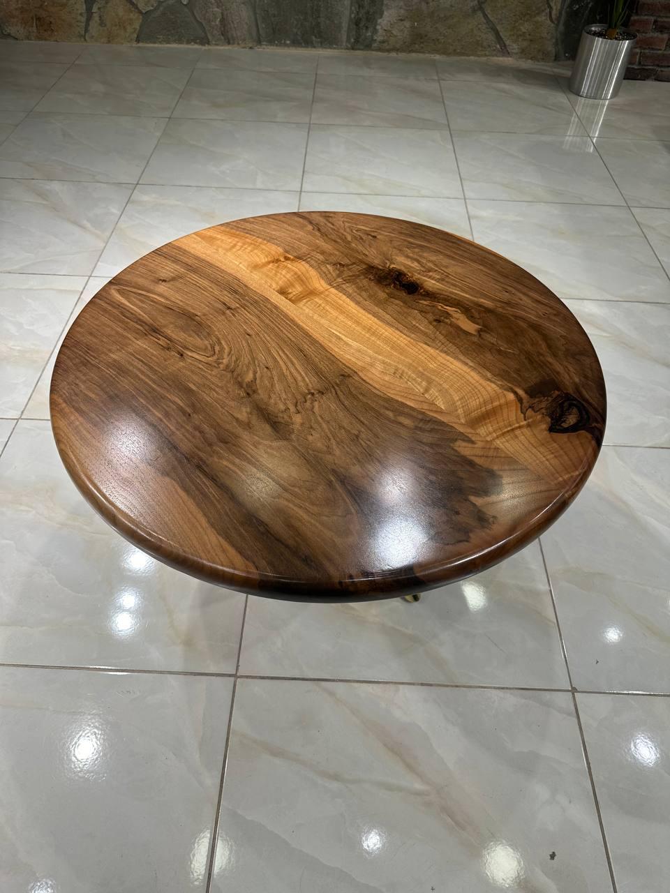 Intagliato Tavolino rotondo in Wood Wood - Tavolino rotondo da centro tavola in vendita