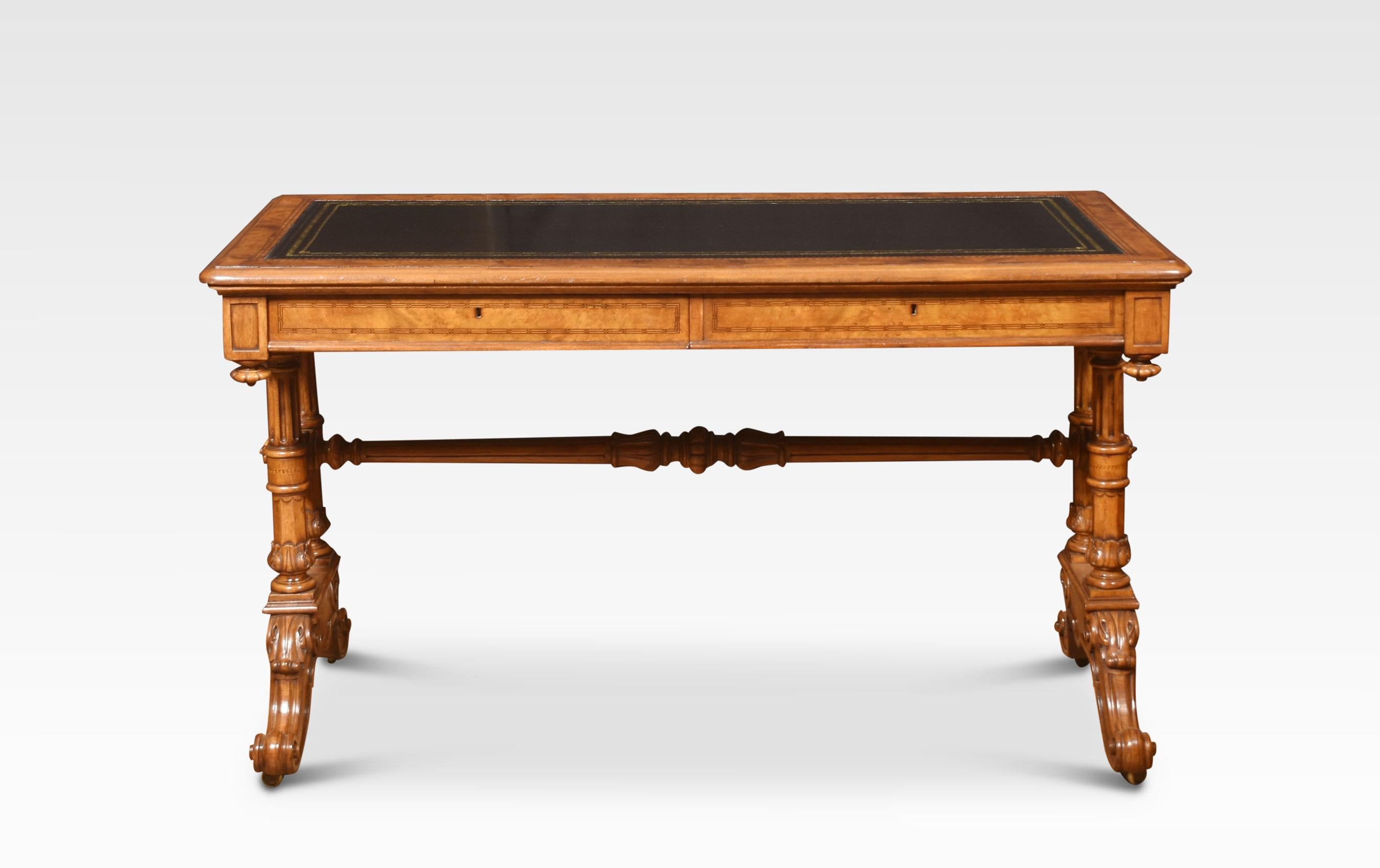 Walnut Writing Desk in the Manner of Gillows For Sale 1
