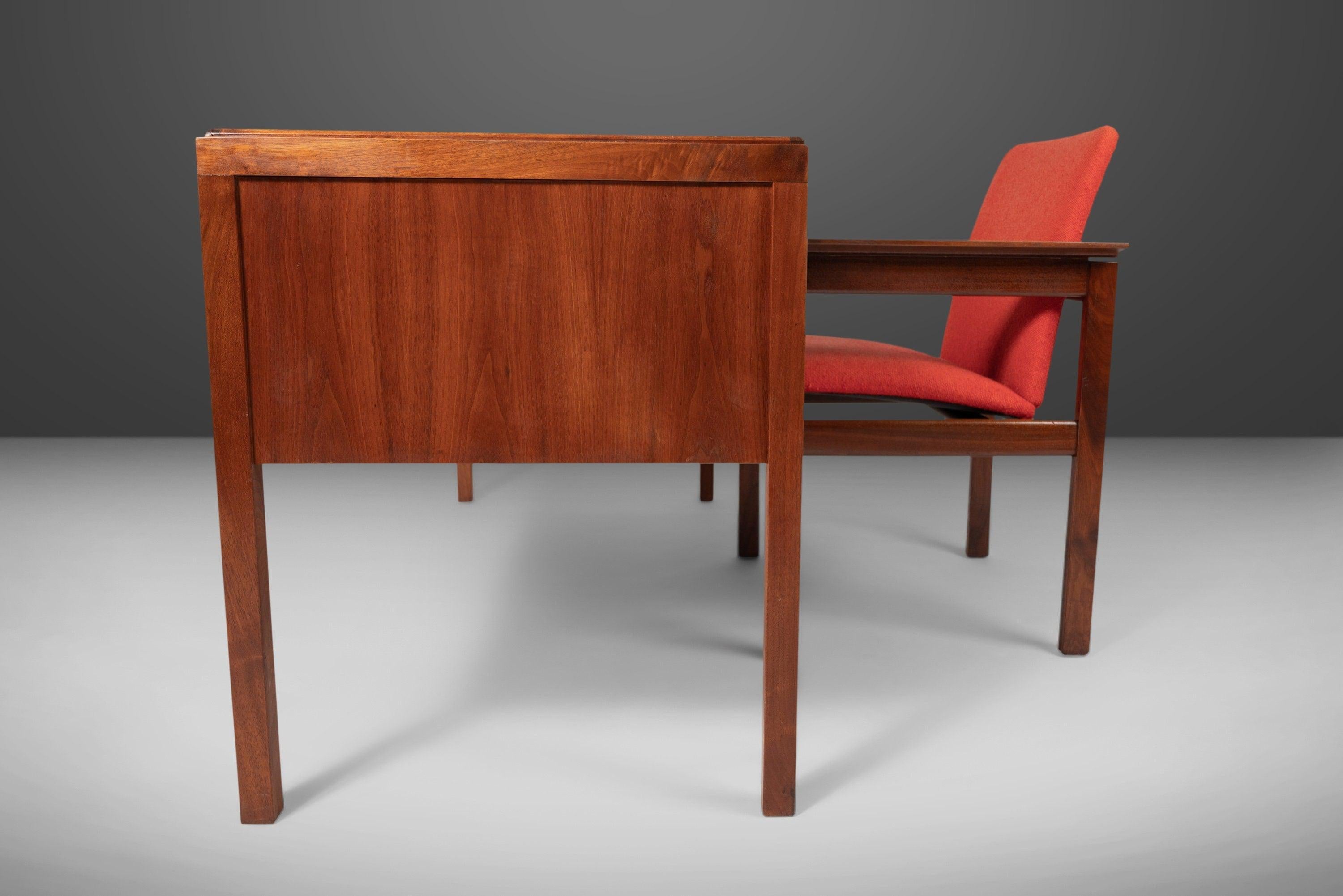 Walnut Writing Desk in the Manner of Jens Risom, c. 1960s For Sale 2