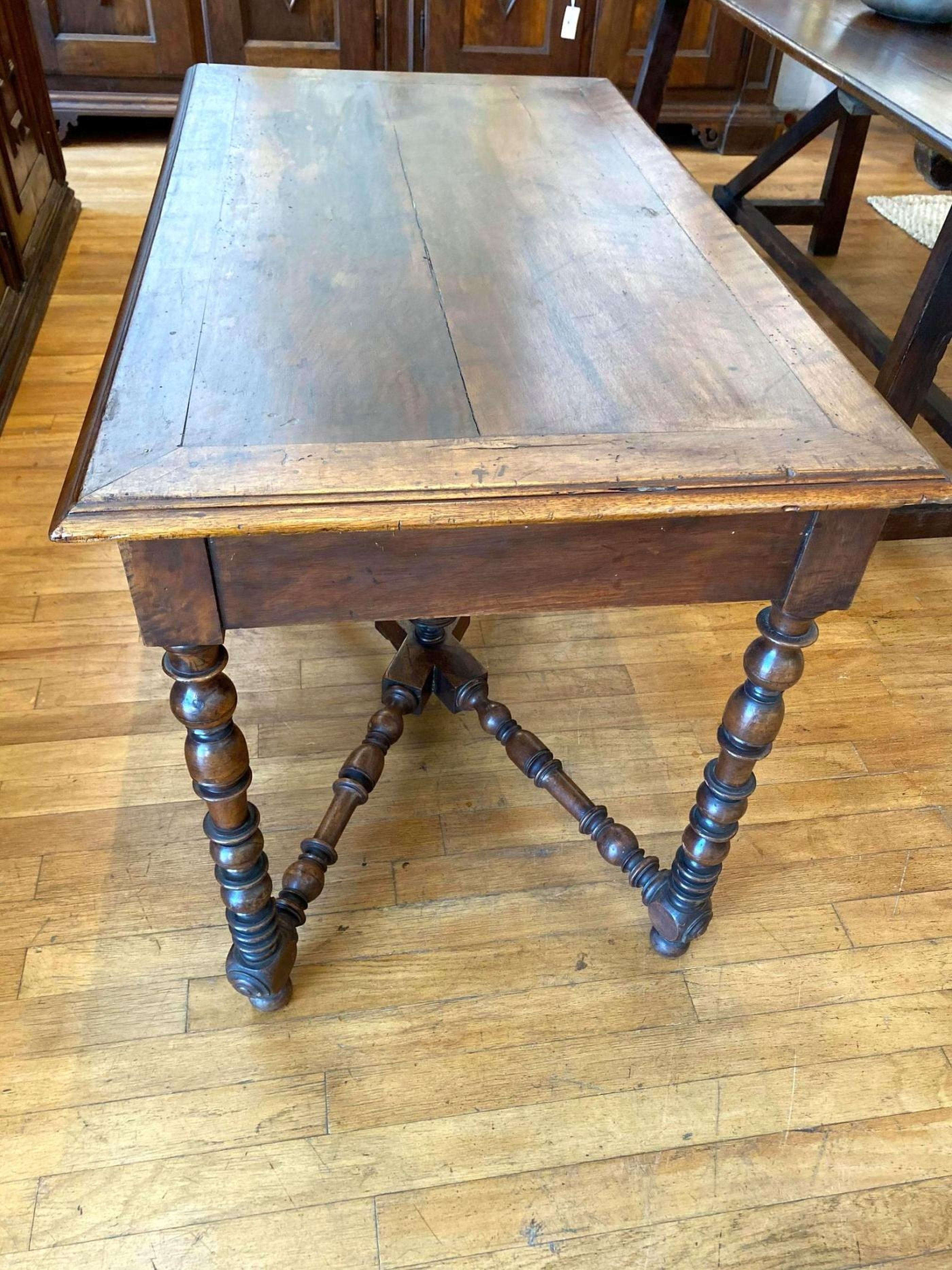 Carved Walnut writing table - Circa 1840 For Sale